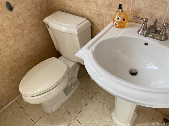 #14 photo, 247-10 76th Avenue, Bellerose , NY 11426