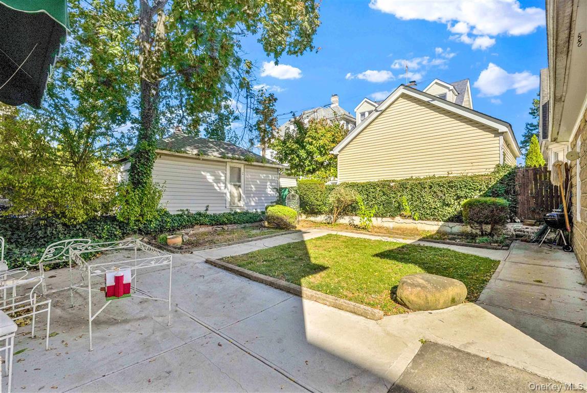 #4 photo, 86-09 104th Street, Richmond Hill North , NY 11418