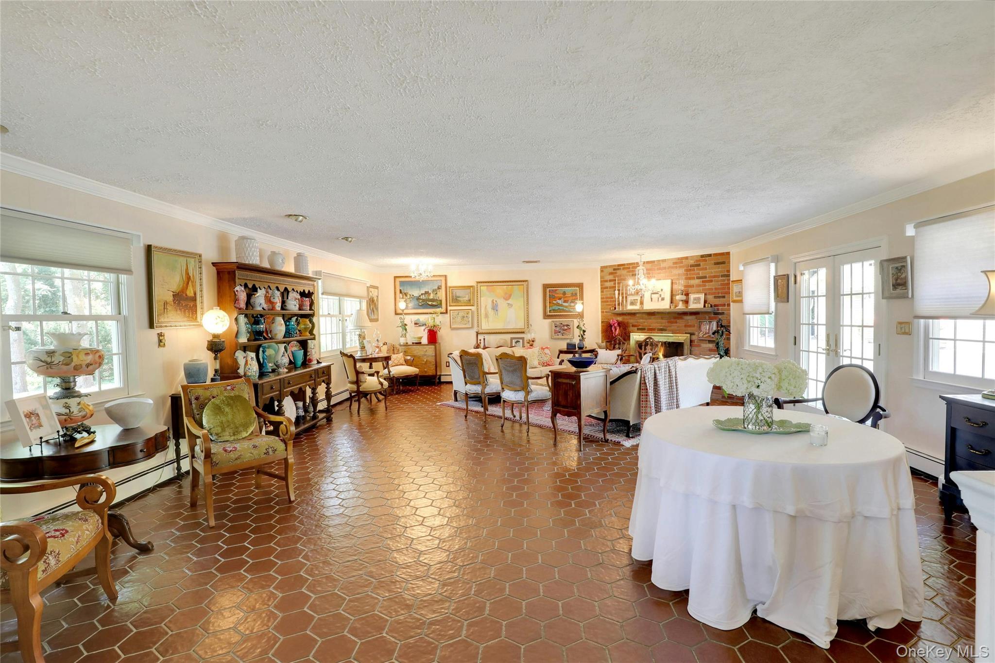 #17 photo, 24 Rolling Hill Road, Old Westbury , NY 11568