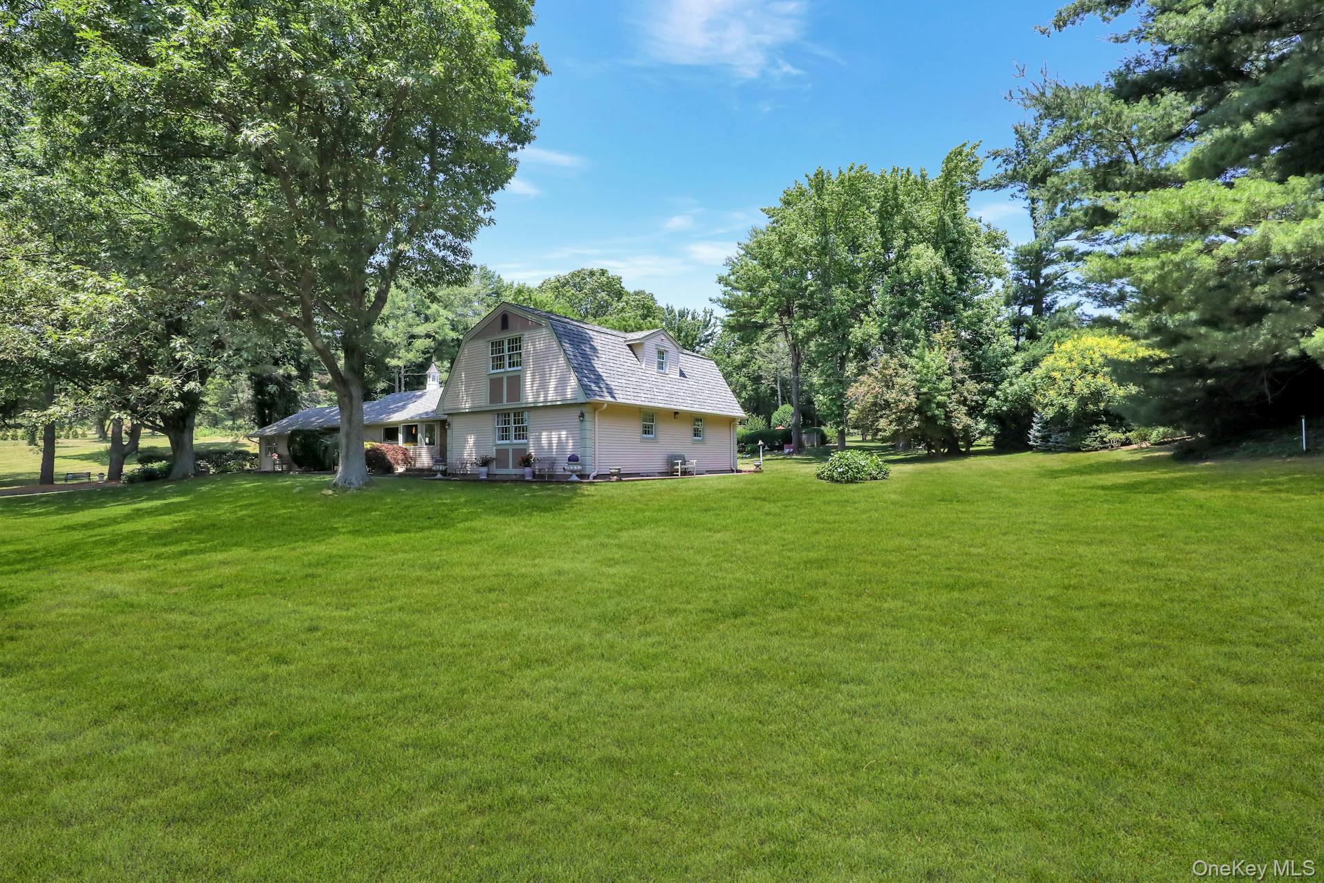 #3 photo, 24 Rolling Hill Road, Old Westbury , NY 11568