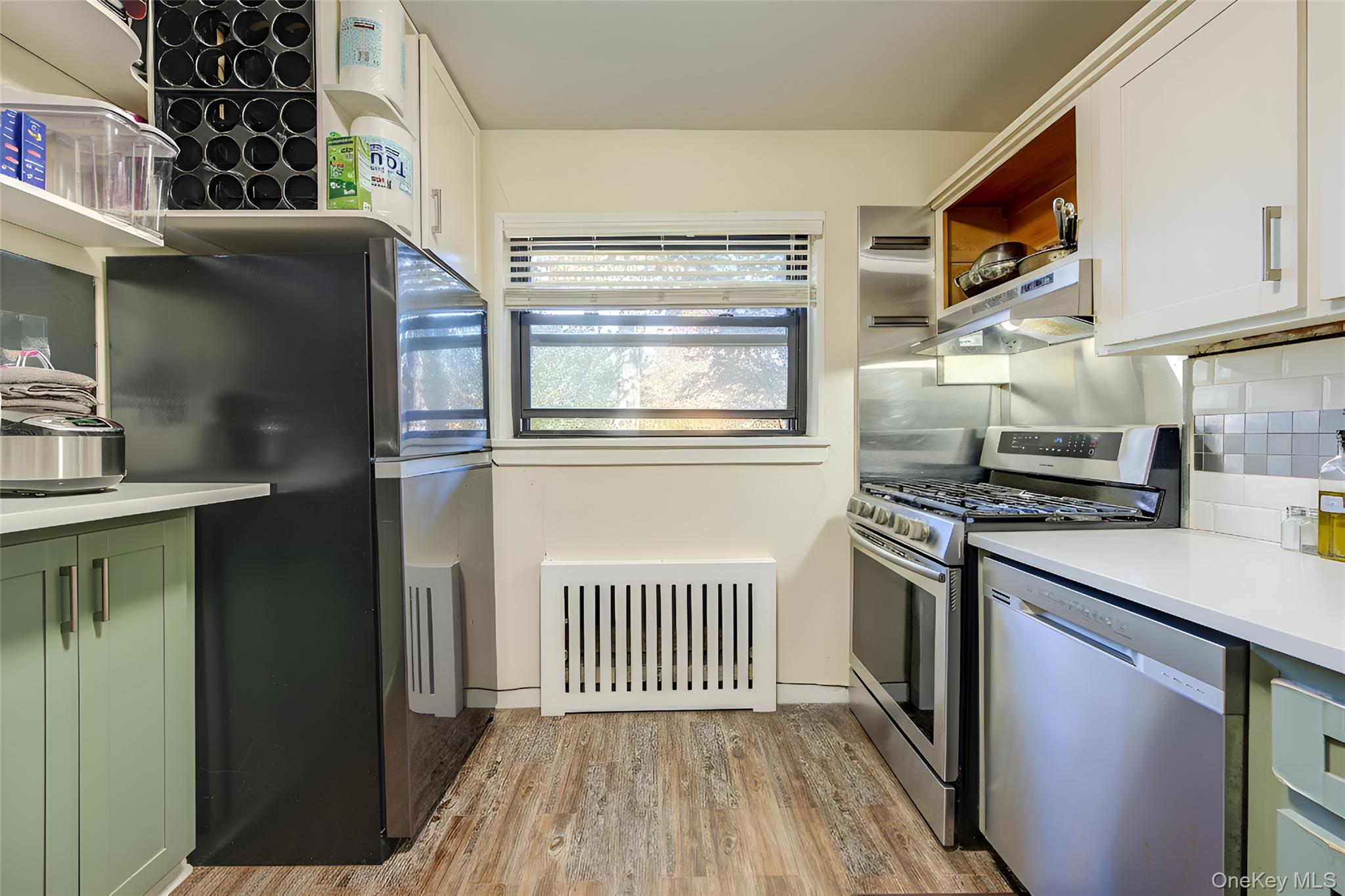 #12 photo, 219-28 75 Avenue, Oakland Gardens , NY 11364