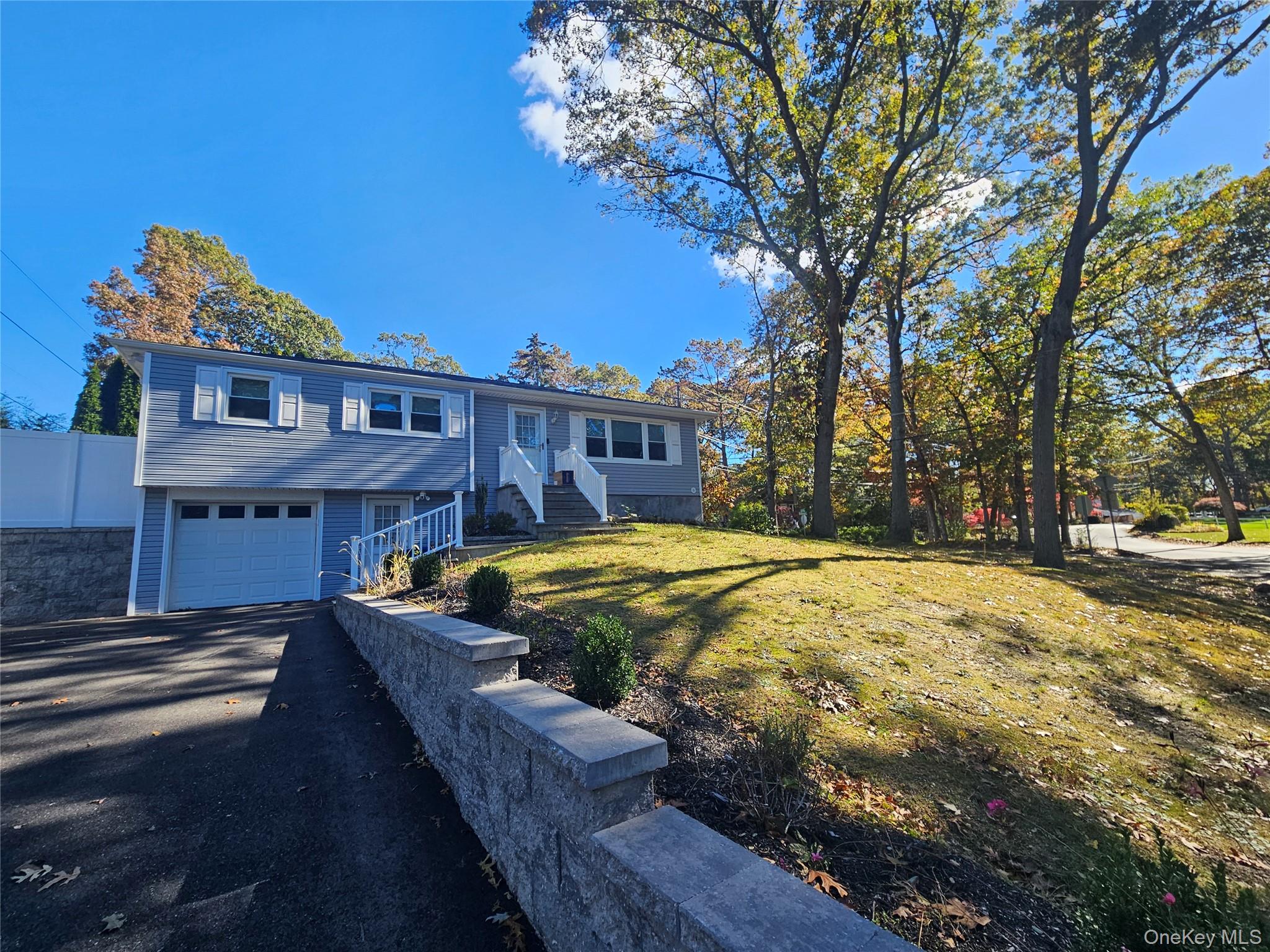 #2 photo, 31 Brookhaven Drive, サフォーク郡 Rocky Point , NY 11778