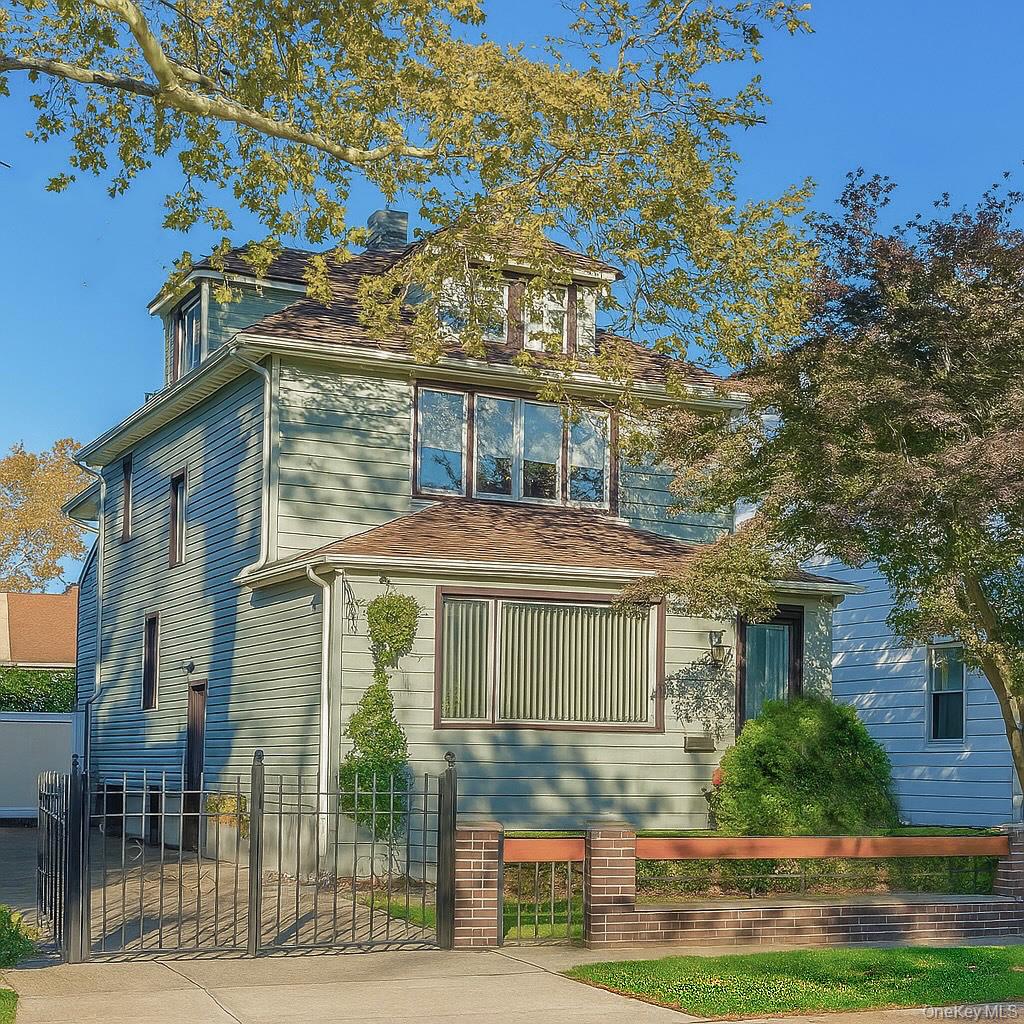 #1 photo, 70-15 Nansen Street, Forest Hills , NY 11375