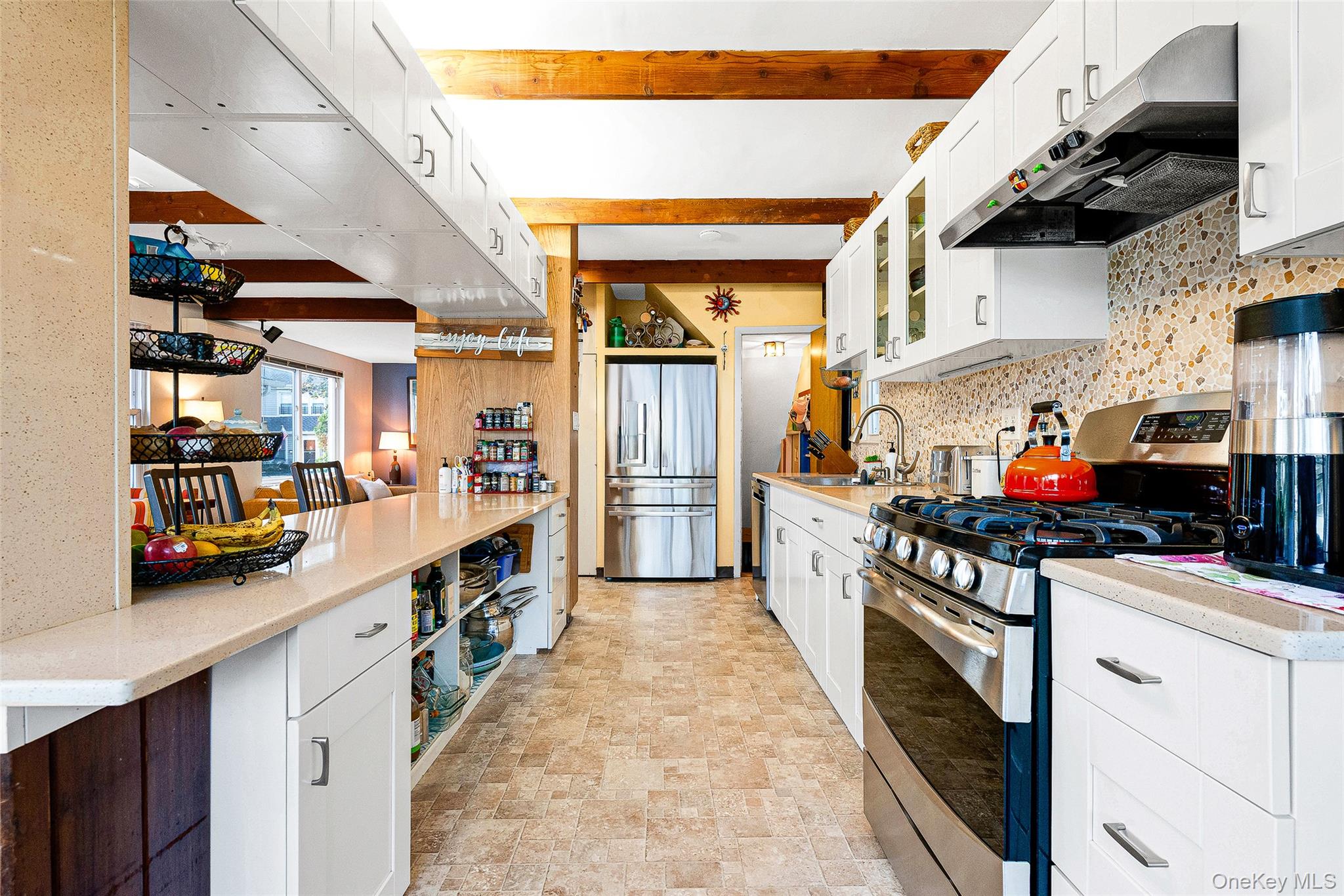 #19 photo, 70-15 Nansen Street, Forest Hills , NY 11375