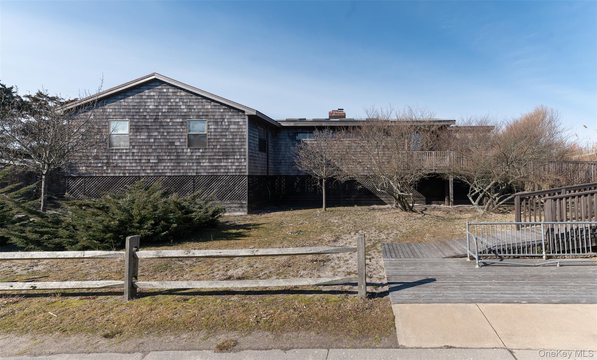 #1 photo, 35 Sloop Walk, Summer Club , NY 11706