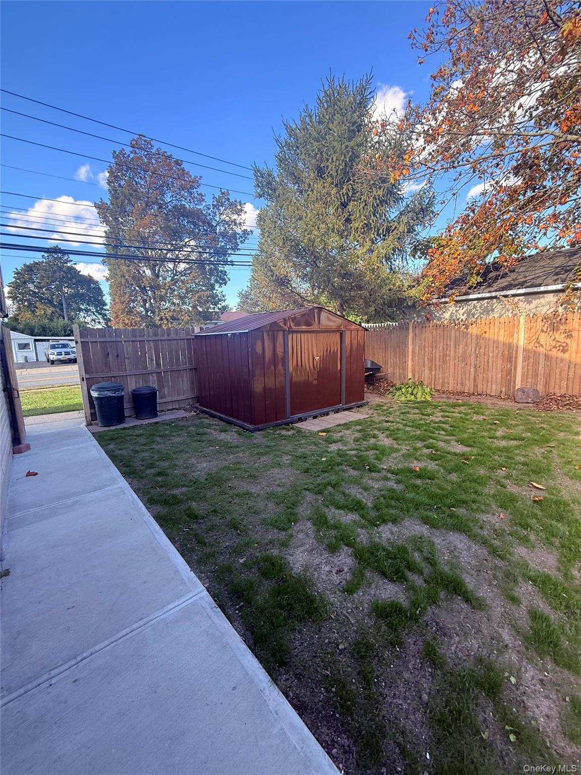 #11 photo, 193 E John Street, サフォーク郡 Lindenhurst , NY 11757