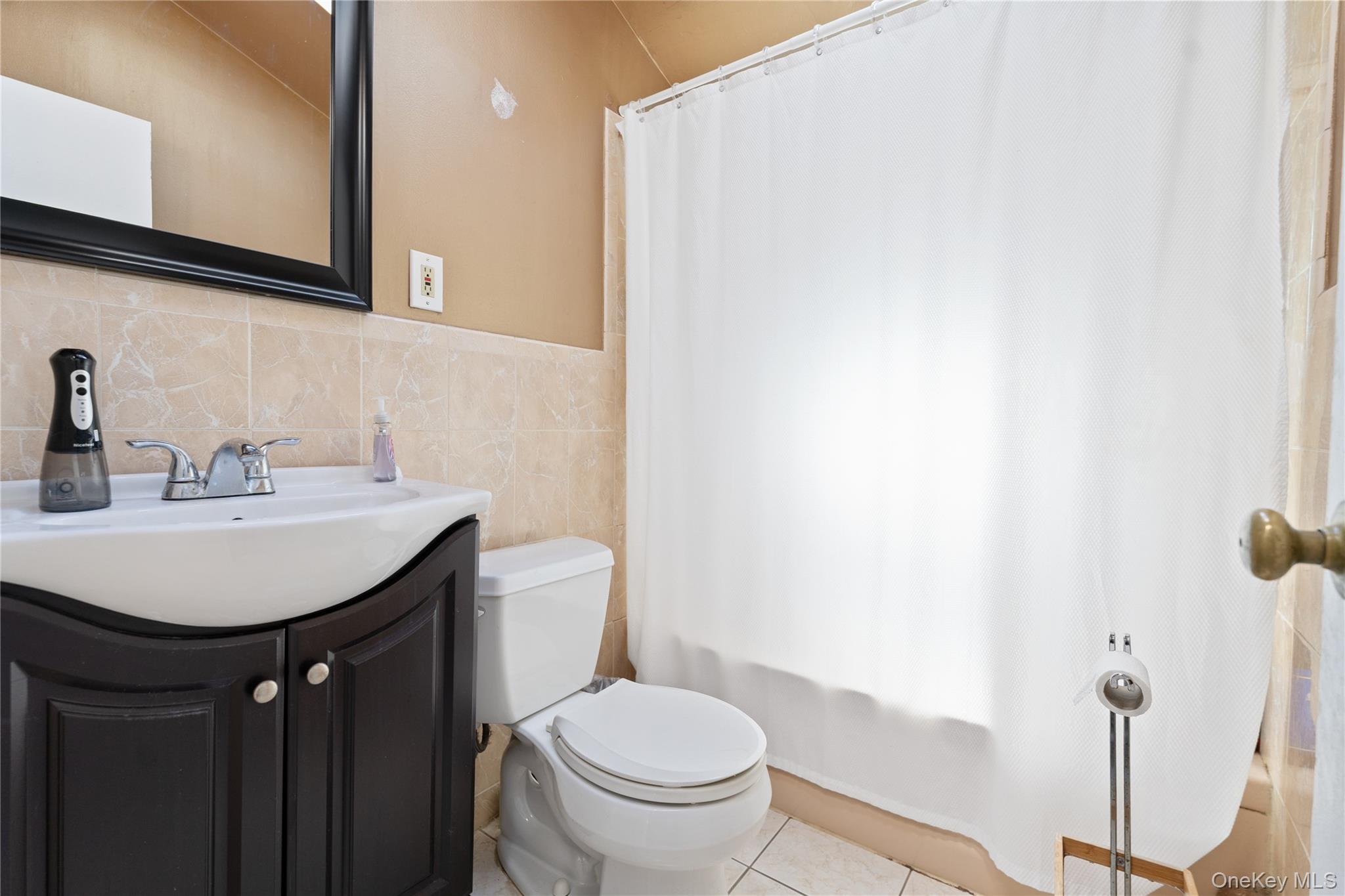 #11 photo, 90 27th Street, サフォーク郡 Copiague , NY 11726