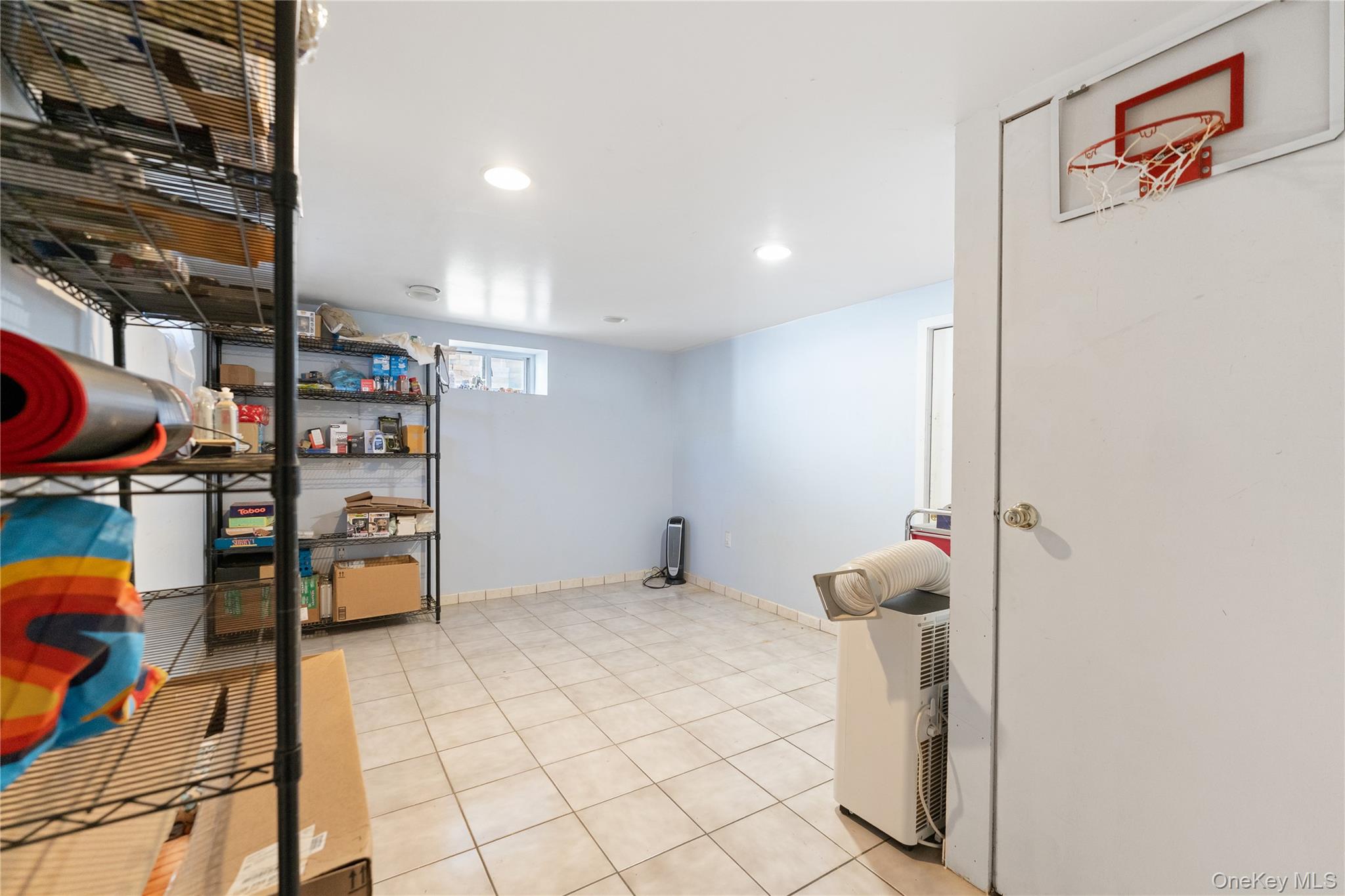 #13 photo, 90 27th Street, サフォーク郡 Copiague , NY 11726