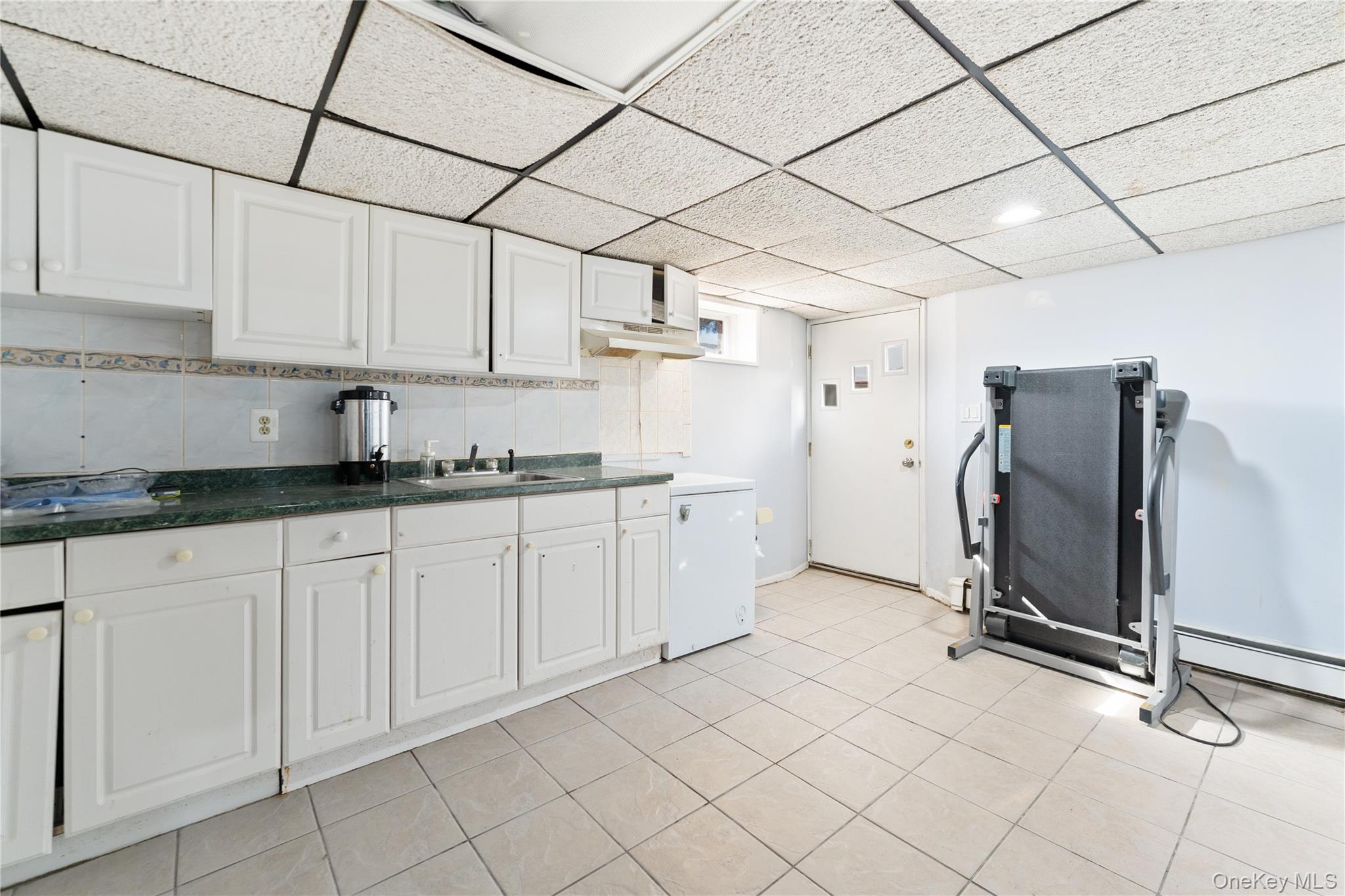 #14 photo, 90 27th Street, サフォーク郡 Copiague , NY 11726