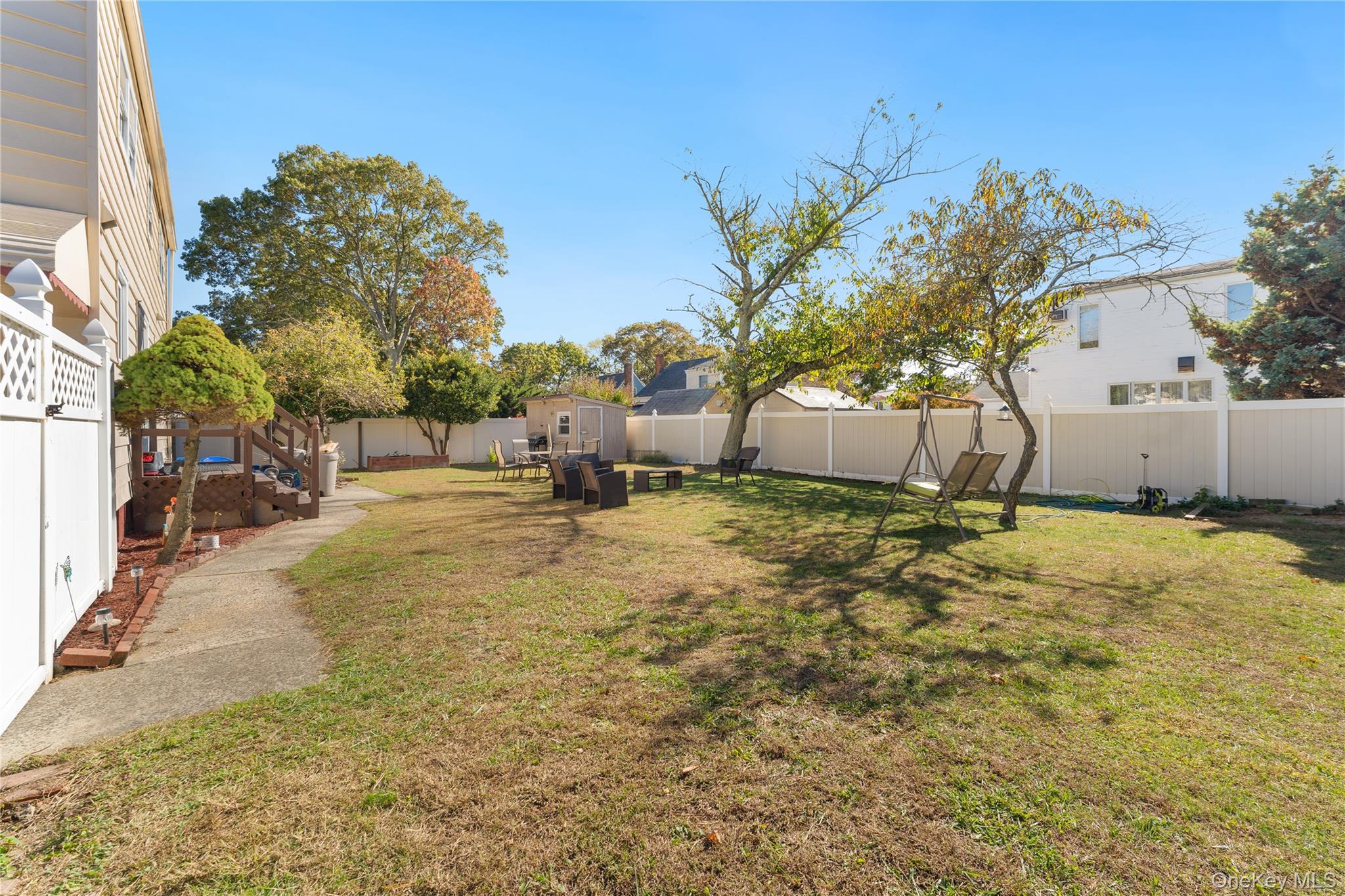 #16 photo, 90 27th Street, サフォーク郡 Copiague , NY 11726