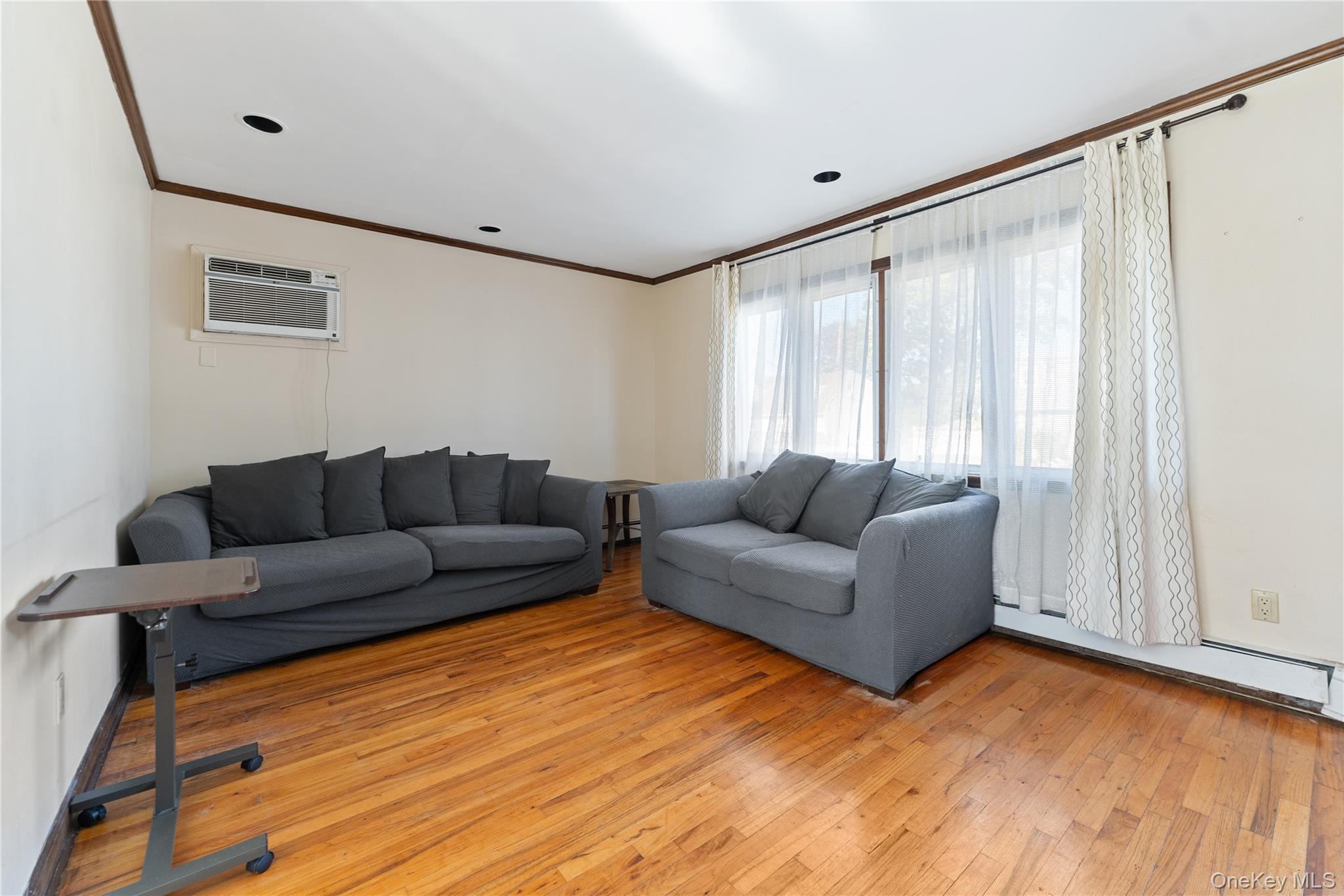 #2 photo, 90 27th Street, サフォーク郡 Copiague , NY 11726