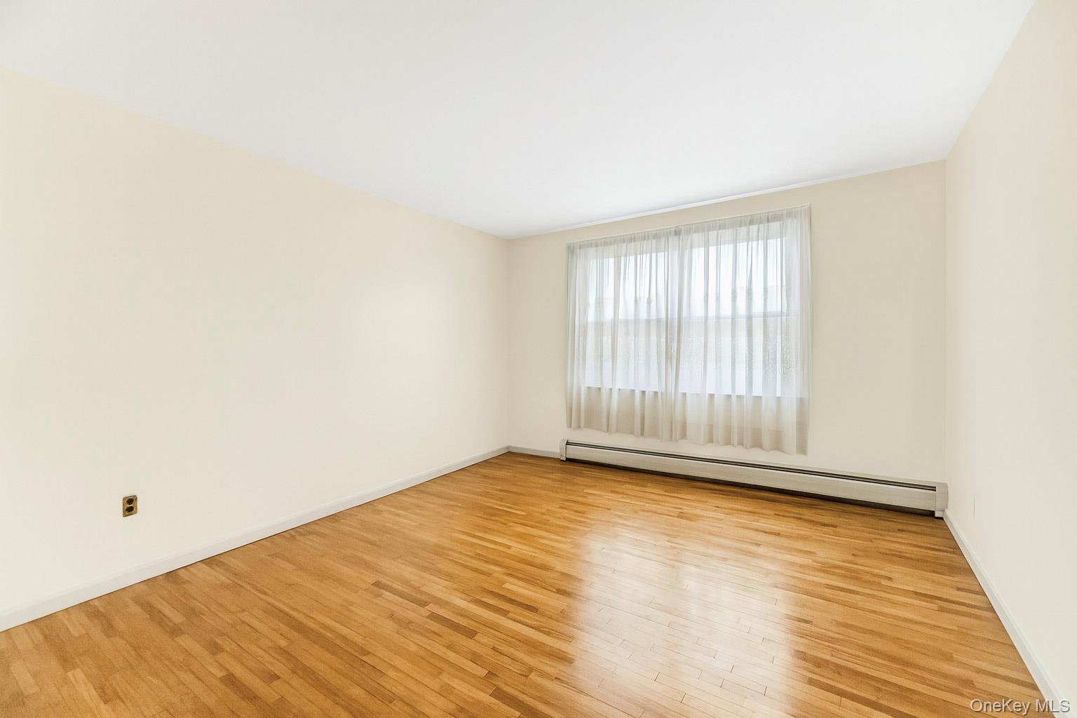 #8 photo, 287 Mary Lou Avenue, Yonkers , NY 10703