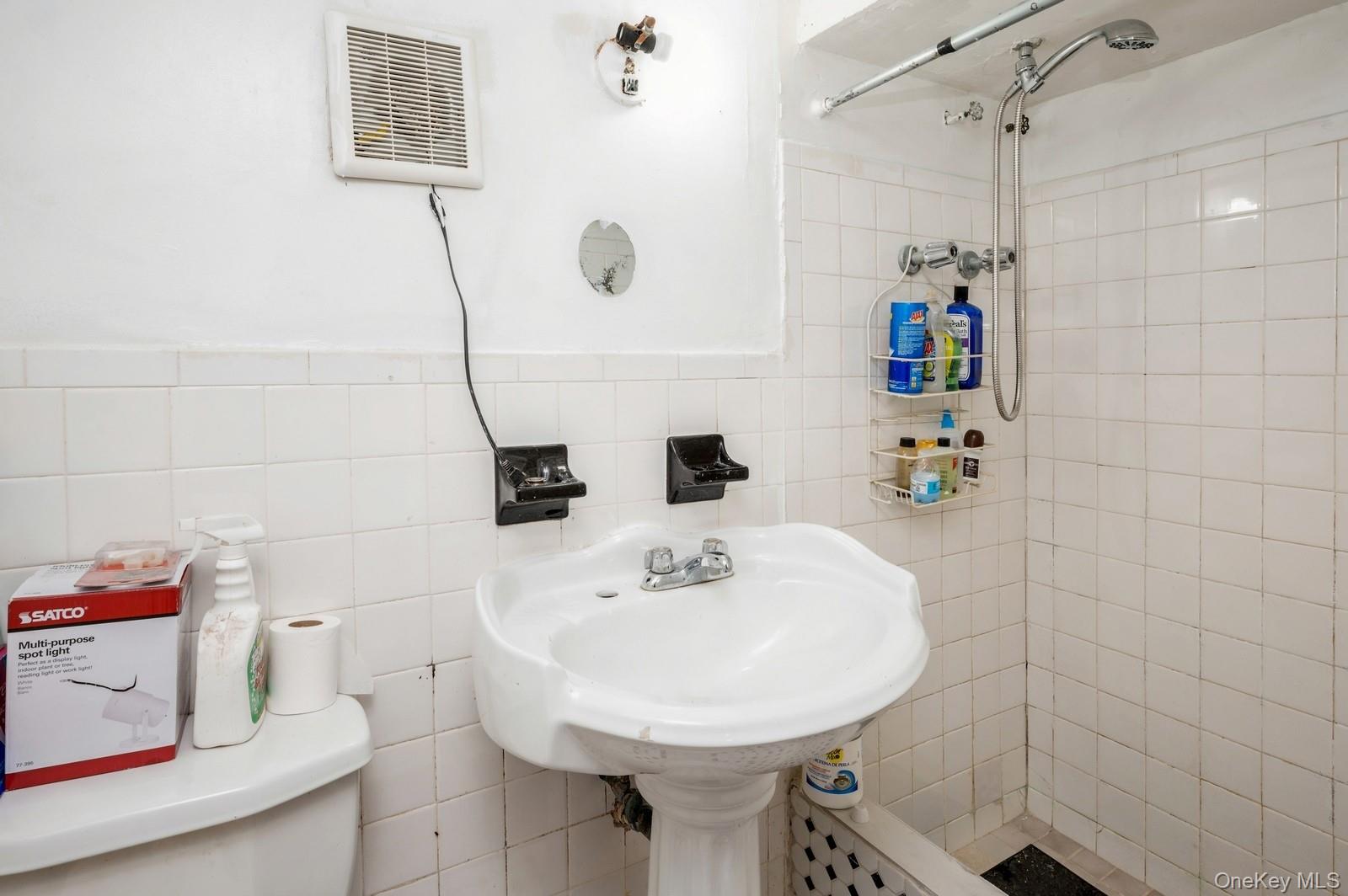 #18 photo, 435 S Columbus Avenue, Mount Vernon , NY 10553