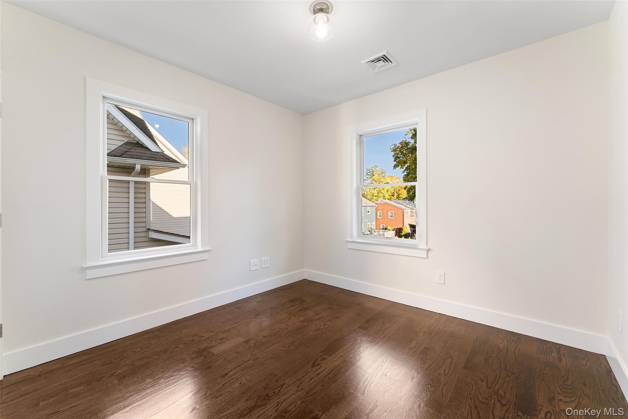 #5 photo, 15 Lincoln Avenue, Tuckahoe , NY 10707