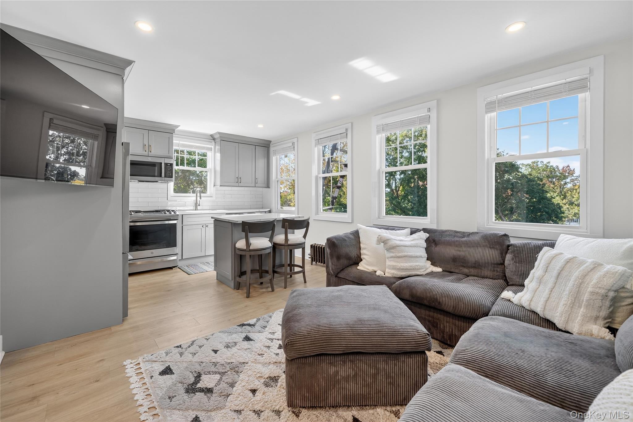 #16 photo, 44 Madeleine Avenue, New Rochelle , NY 10801