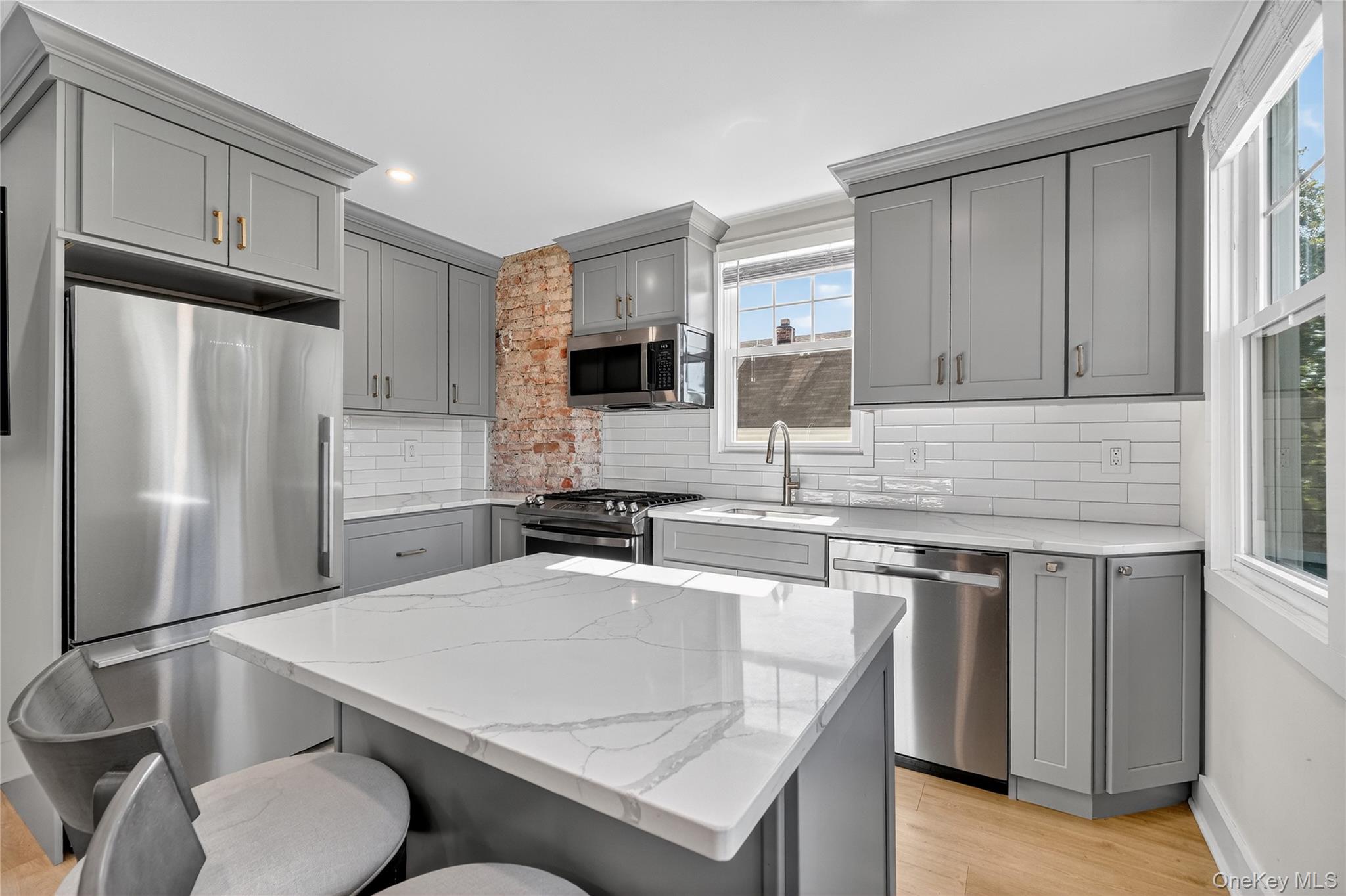 #17 photo, 44 Madeleine Avenue, New Rochelle , NY 10801