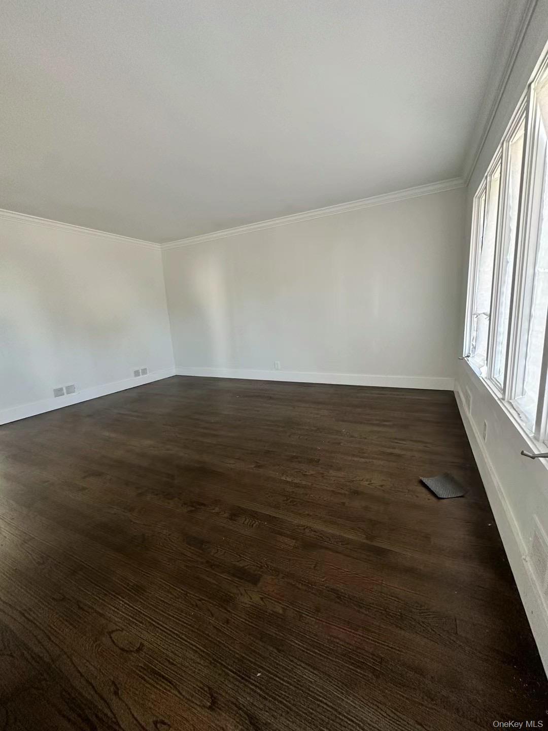 #8 photo, 1618 Paula Court, North Bellmore , NY 11710