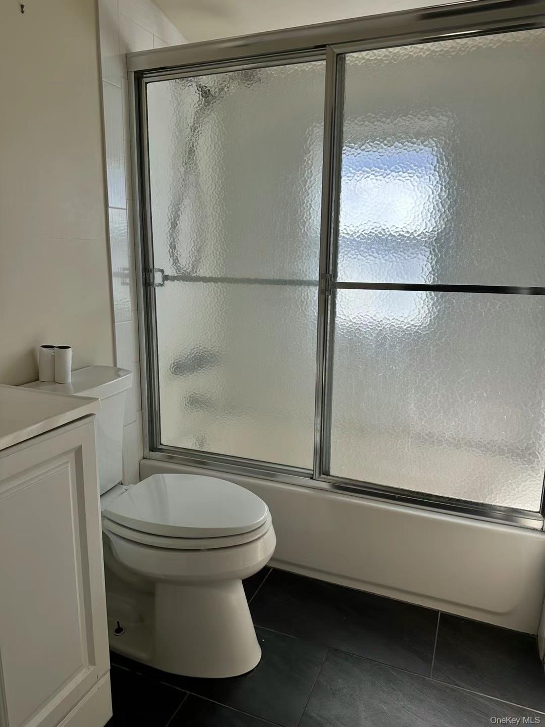 #9 photo, 1618 Paula Court, North Bellmore , NY 11710