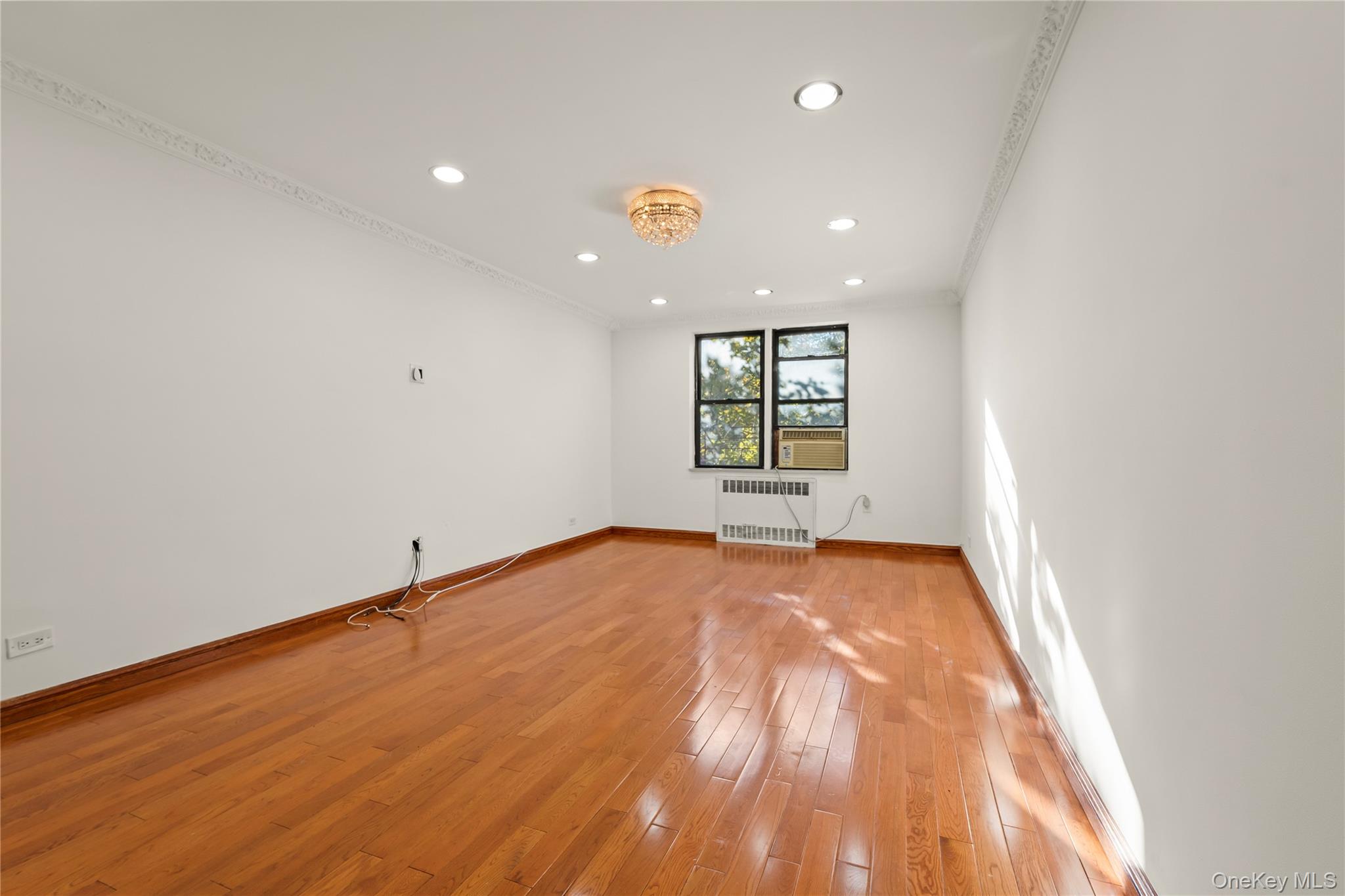 #13 photo, 10235 64th Road, Forest Hills , NY 11375