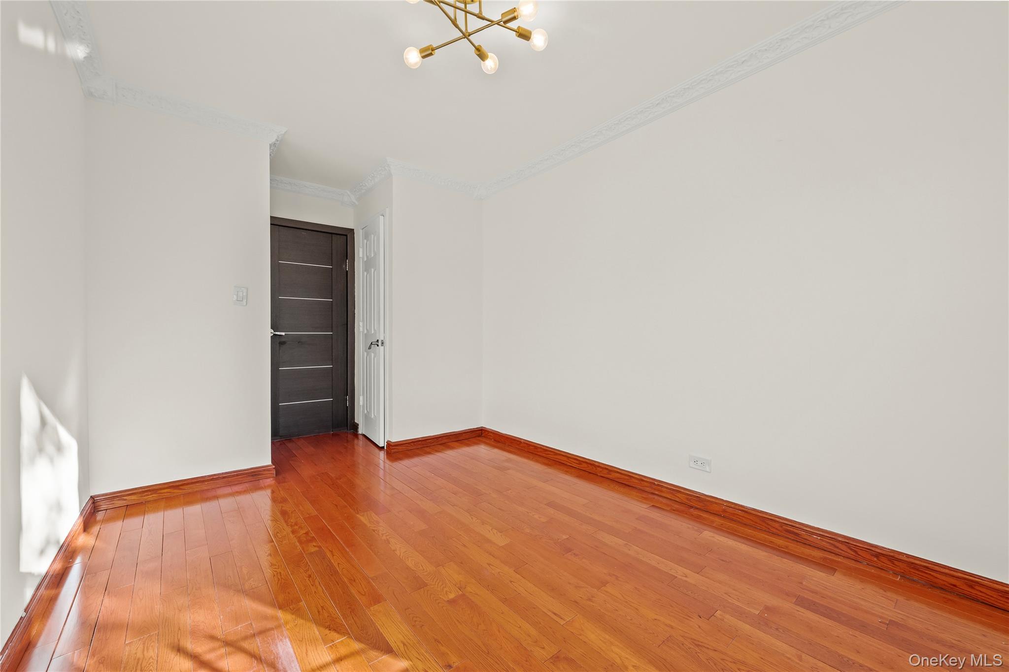 #16 photo, 10235 64th Road, Forest Hills , NY 11375