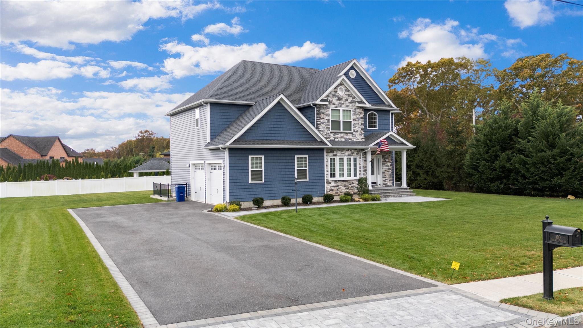 #2 photo, 60 Parsnip Pond Road, サフォーク郡 Lake Grove , NY 11755