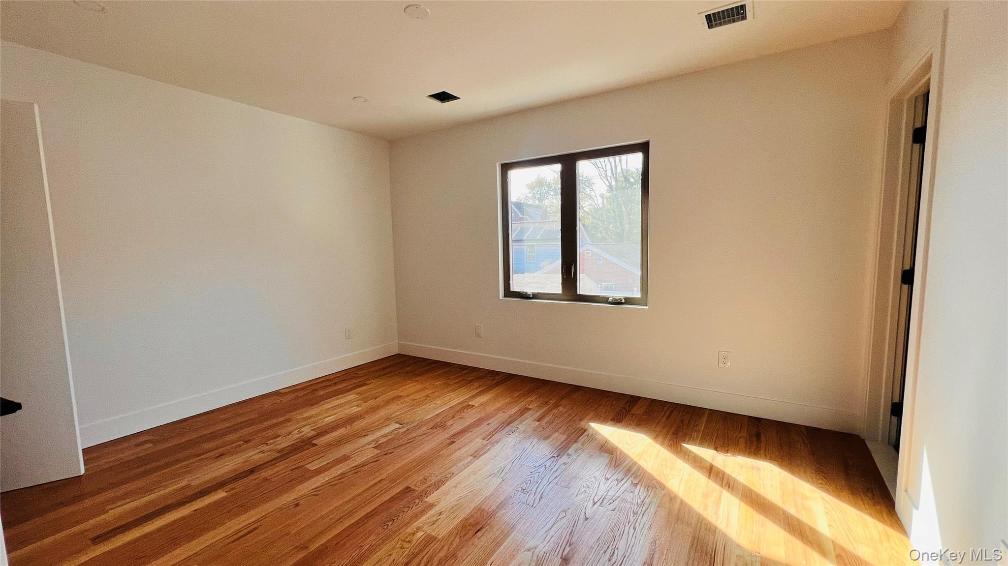 #10 photo, 4634 211th Street, Bayside , NY 11361