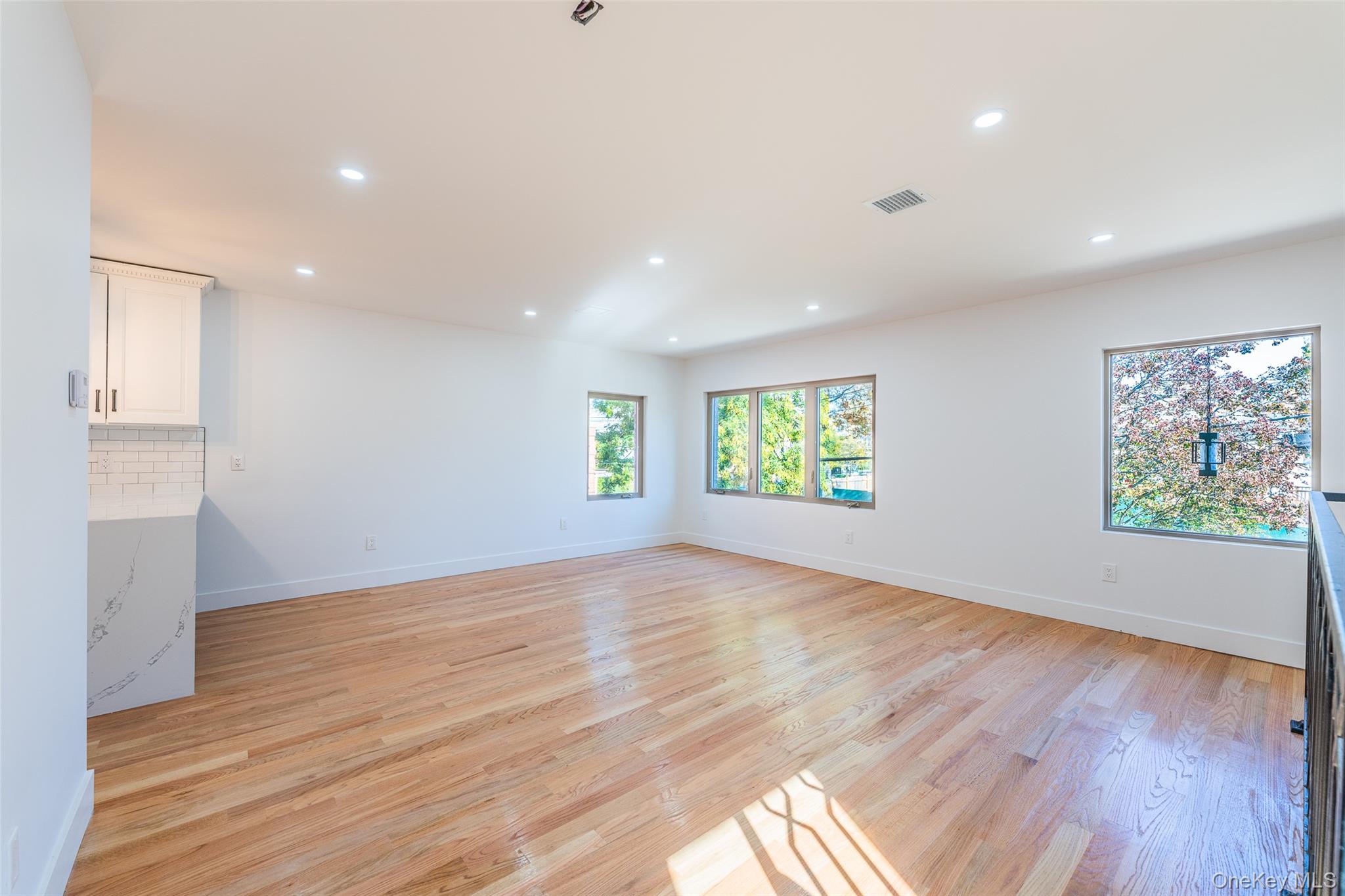 #17 photo, 4634 211th Street, Bayside , NY 11361