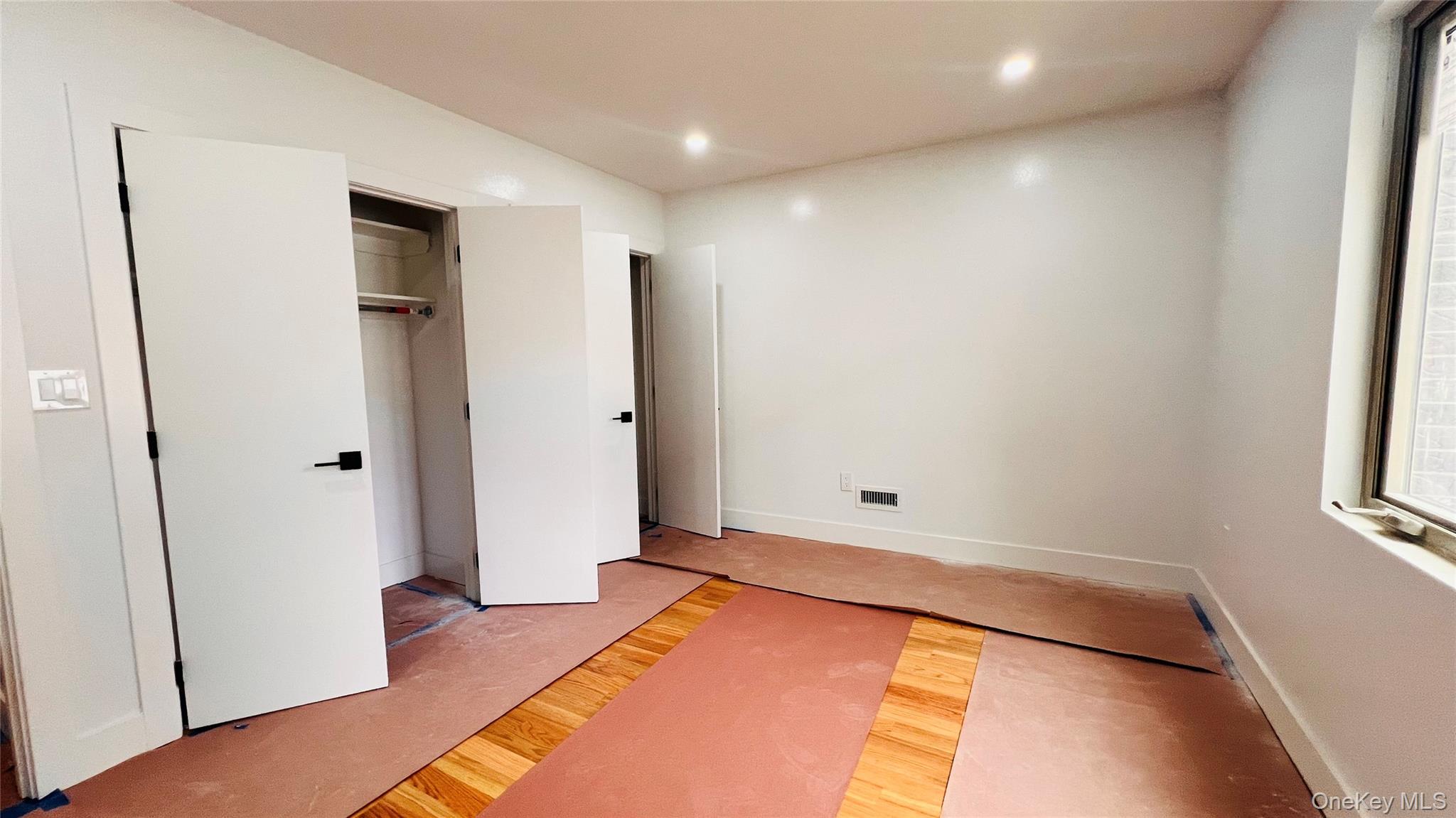 #6 photo, 4634 211th Street, Bayside , NY 11361