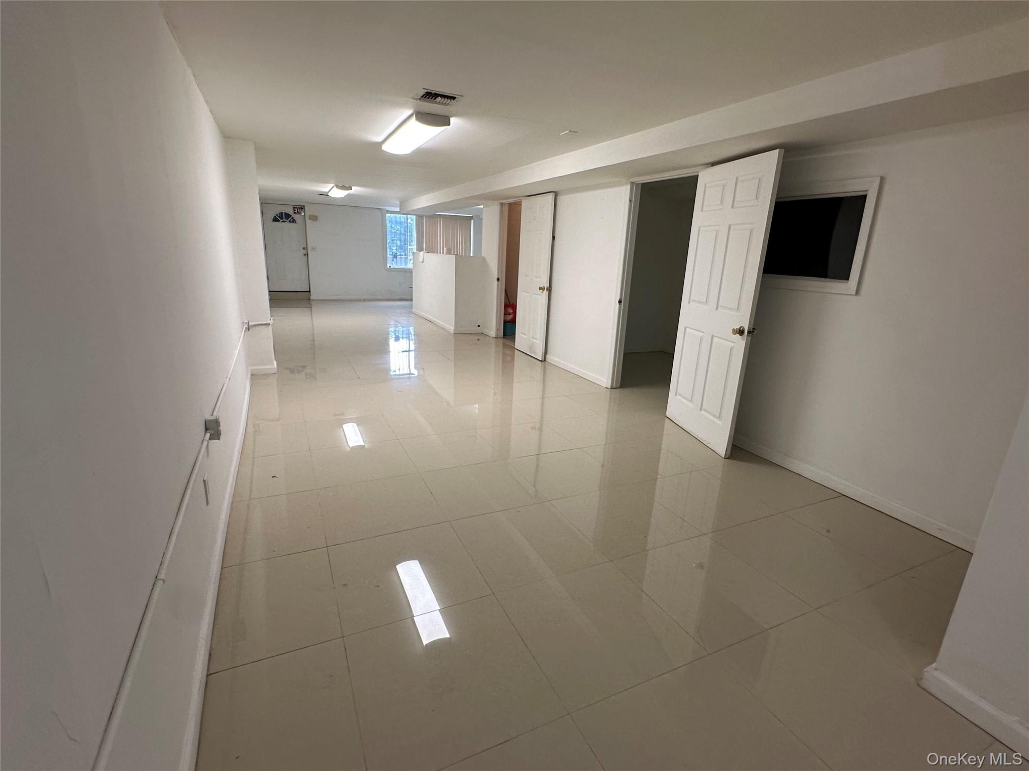 #3 photo, 19818 47th Avenue, クイーンズ区 Flushing , NY 11358