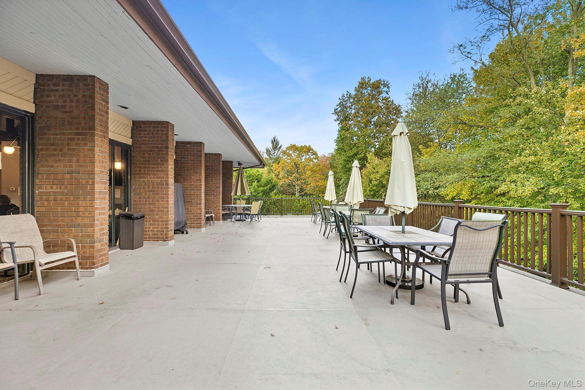 #18 photo, 34 Pheasant Run, ナッソー郡 Roslyn , NY 11576