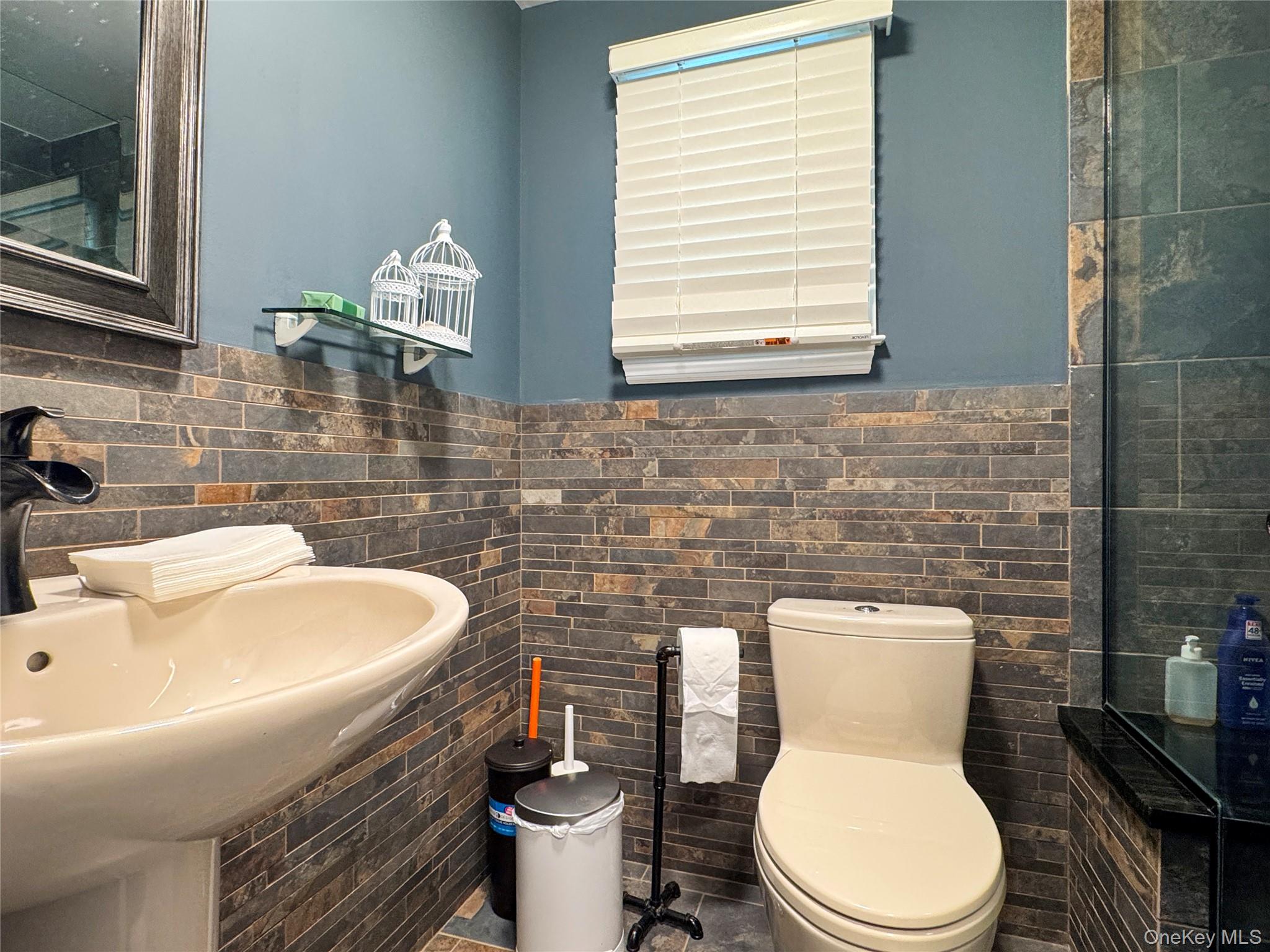 #11 photo, 137 South Road, Westhampton , NY 11977