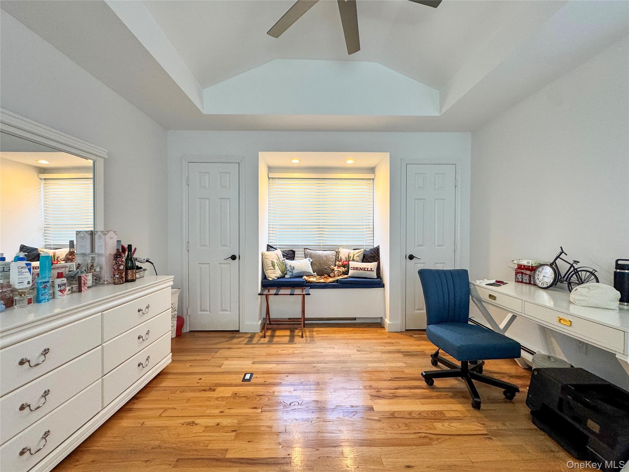 #18 photo, 137 South Road, Westhampton , NY 11977