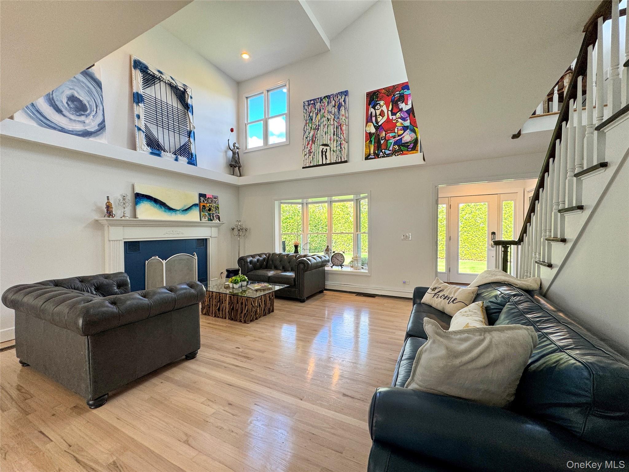 #3 photo, 137 South Road, Westhampton , NY 11977