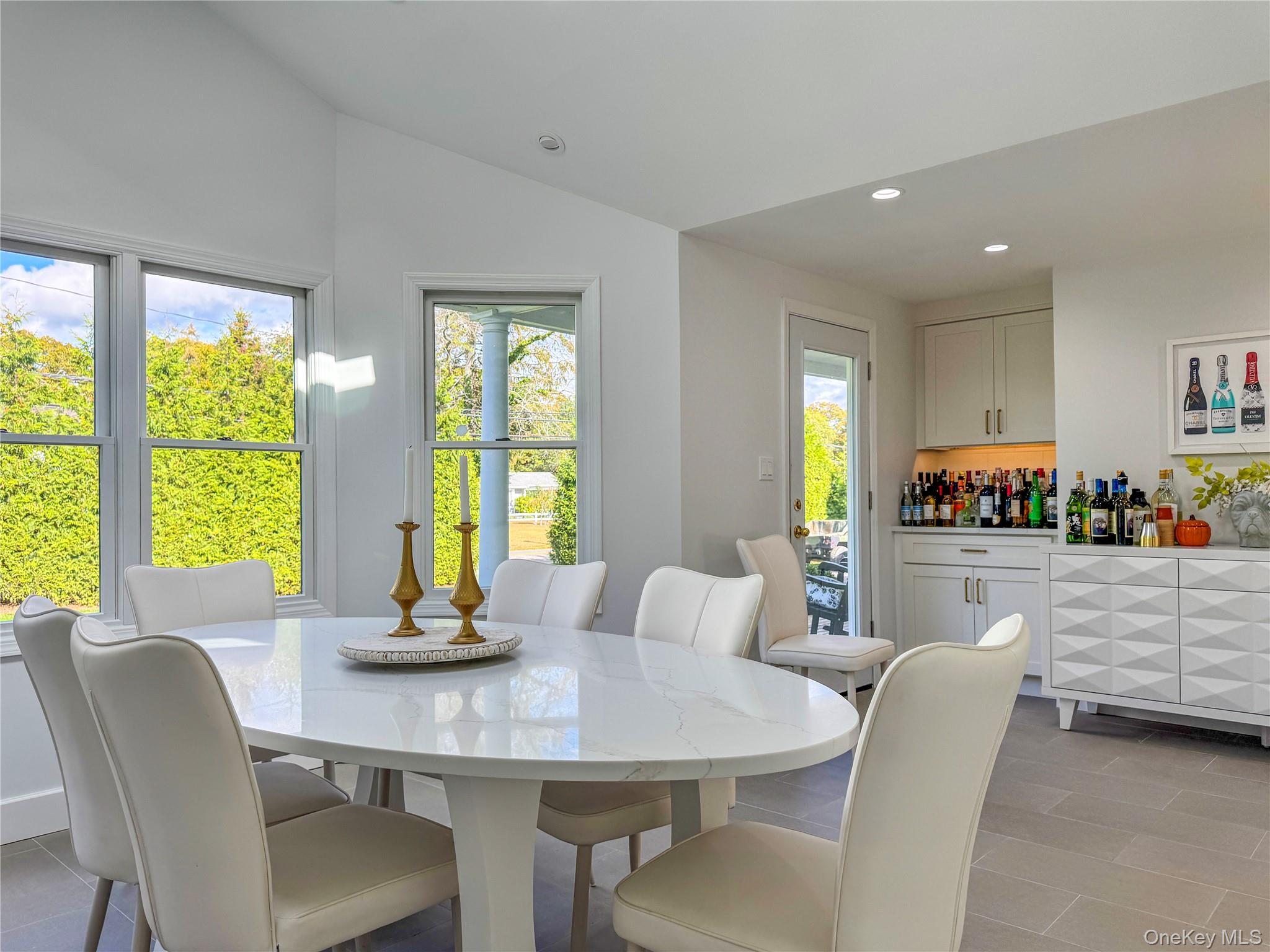 #8 photo, 137 South Road, Westhampton , NY 11977