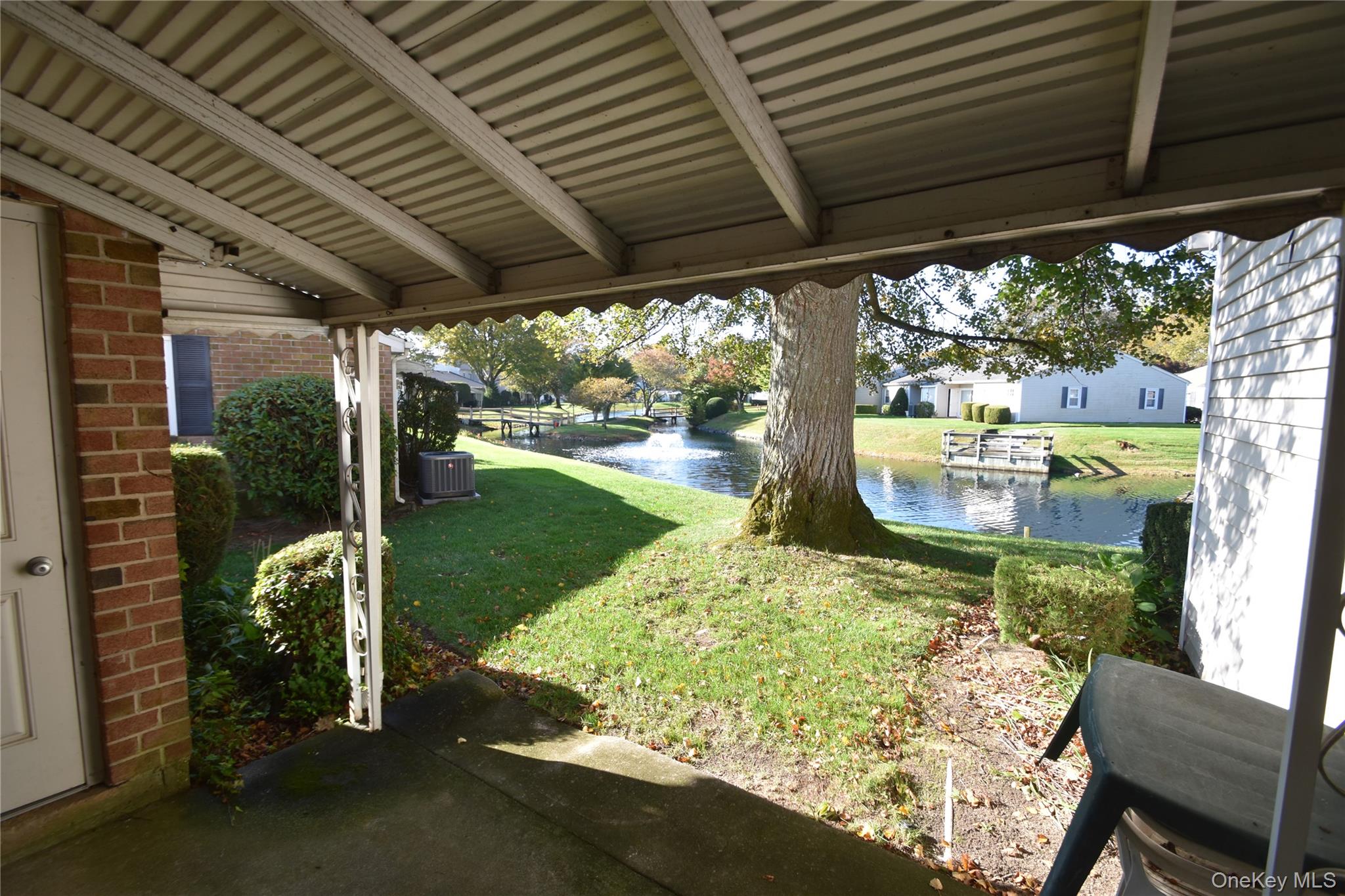 #3 photo, 44 Harbor Road, サフォーク郡 Amityville , NY 11701