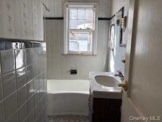 #6 photo, 163 Massachusetts Avenue, Massapequa , NY 11758