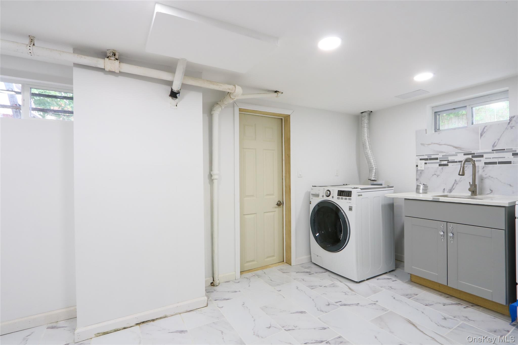 #13 photo, 130-55 222nd Street, Laurelton , NY 11413