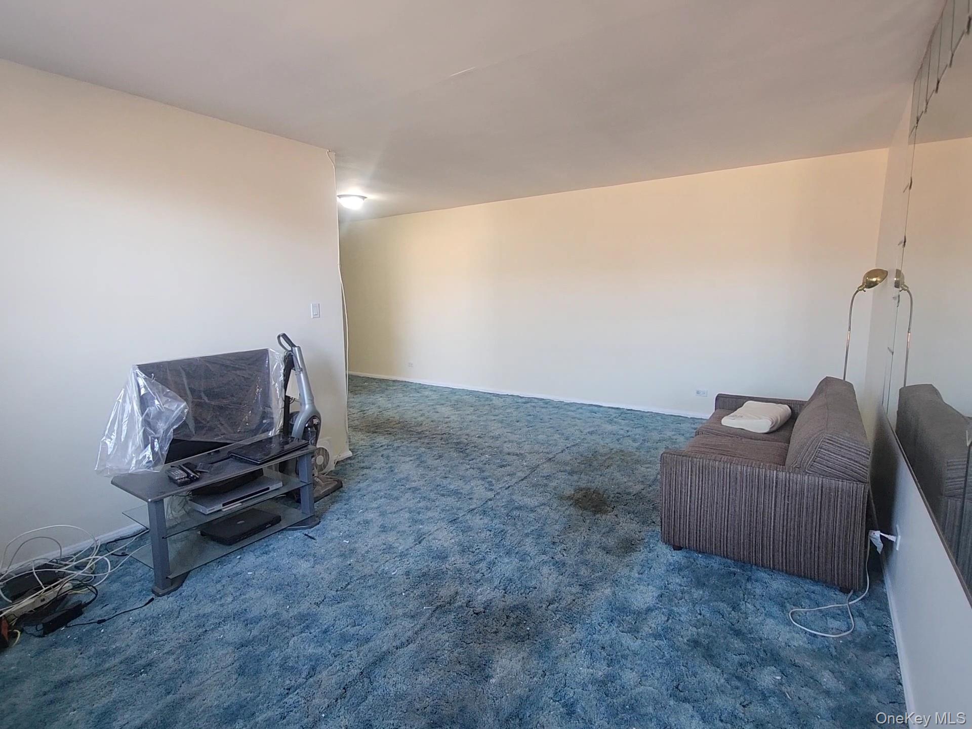 #7 photo, 90-09 Northern Boulevard, クイーンズ区 Jackson Heights , NY 11372