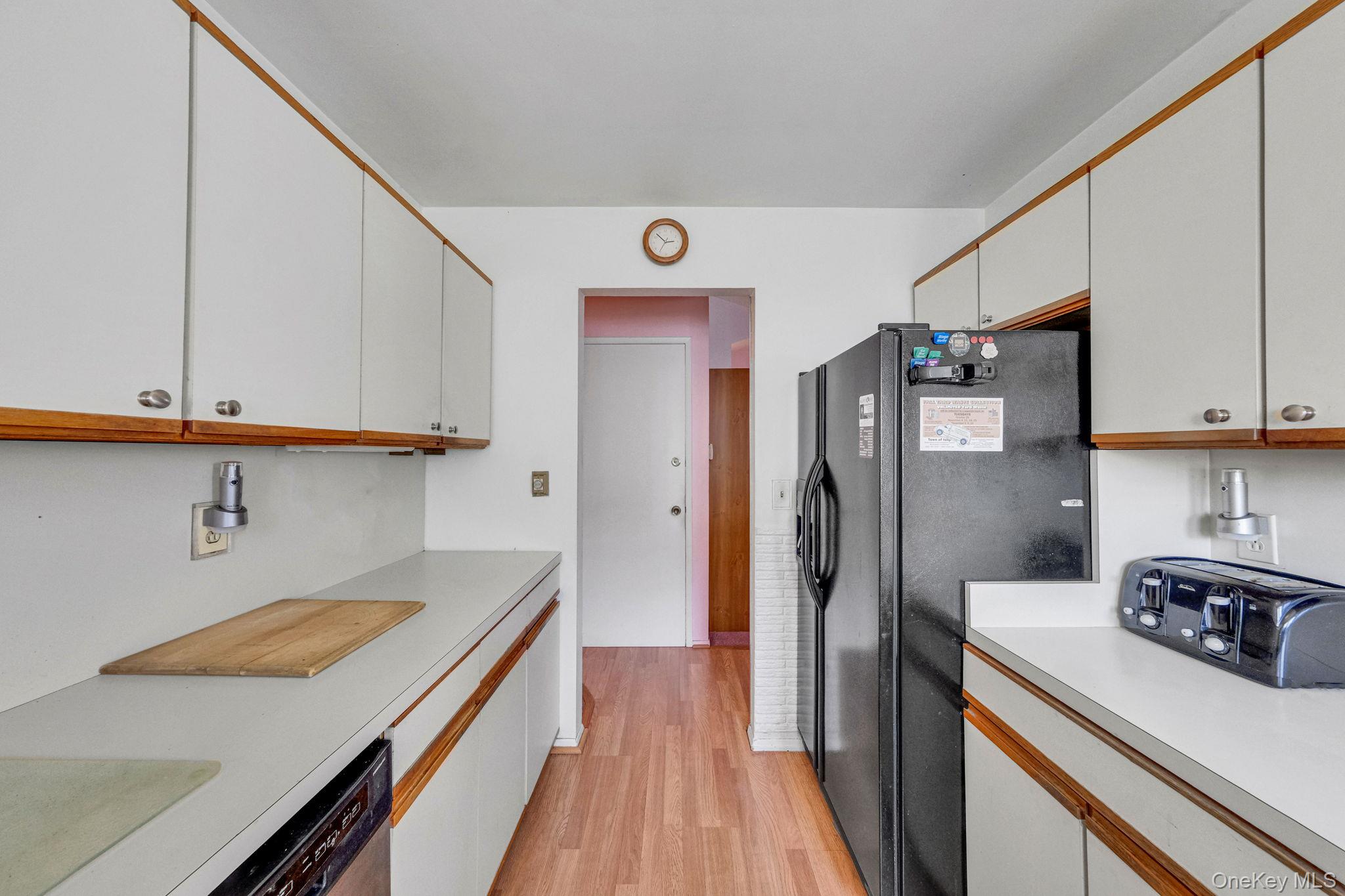 #11 photo, 236 New York Avenue, Bay Shore , NY 11706