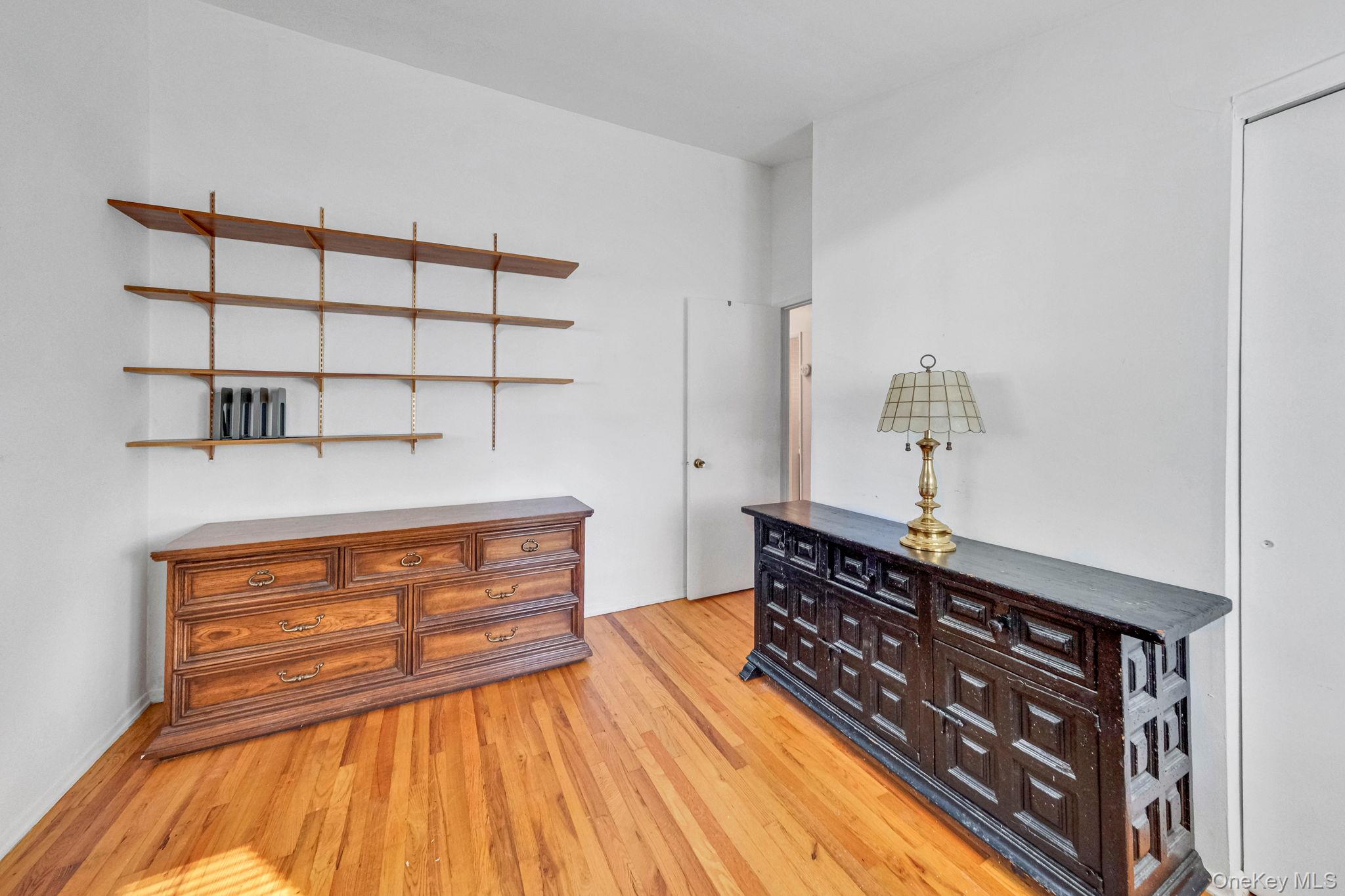 #17 photo, 236 New York Avenue, Bay Shore , NY 11706