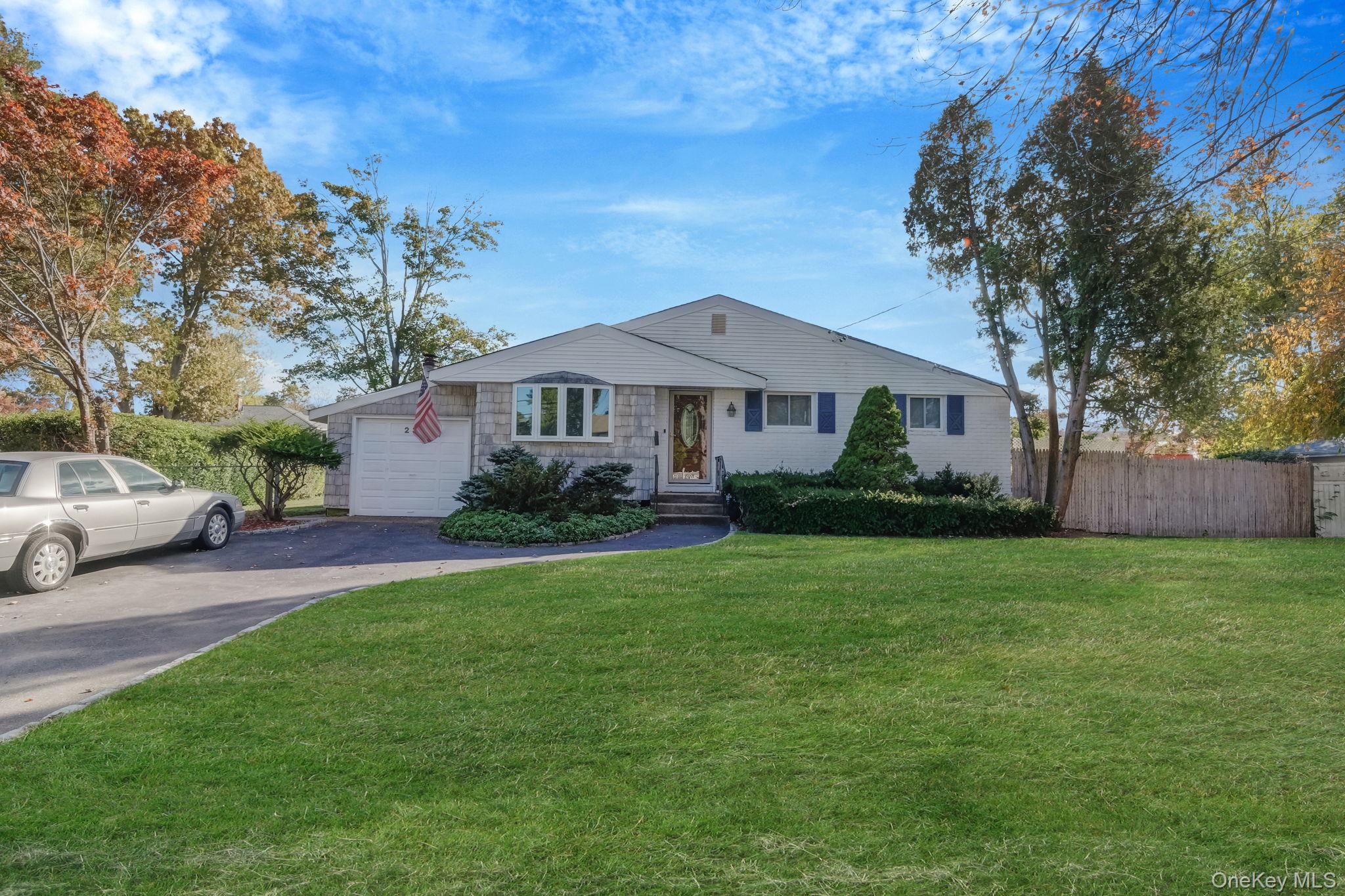 #2 photo, 236 New York Avenue, Bay Shore , NY 11706