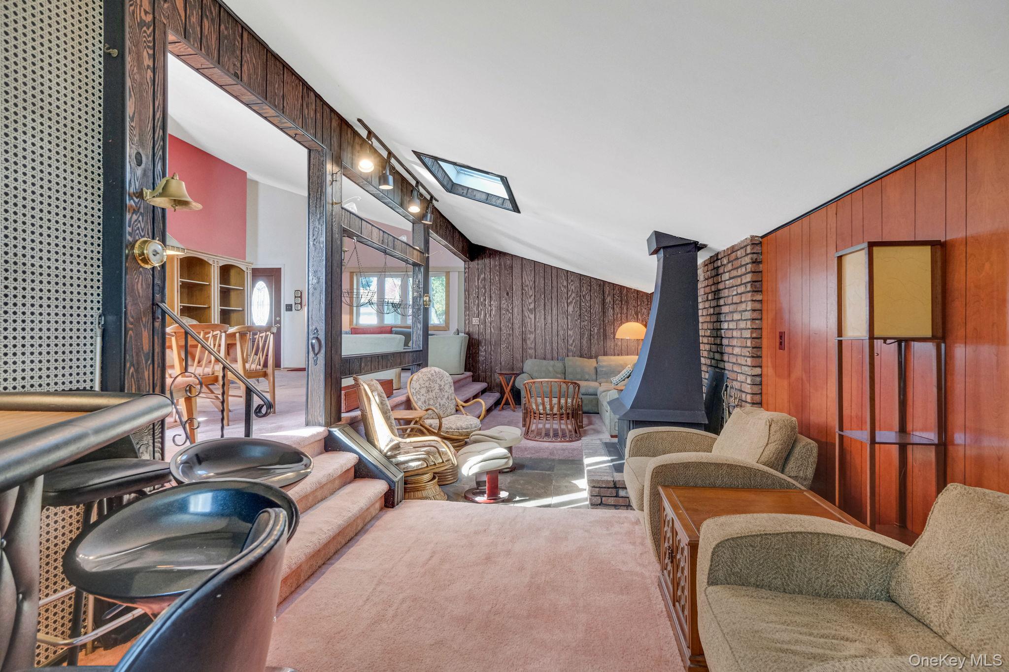 #8 photo, 236 New York Avenue, Bay Shore , NY 11706