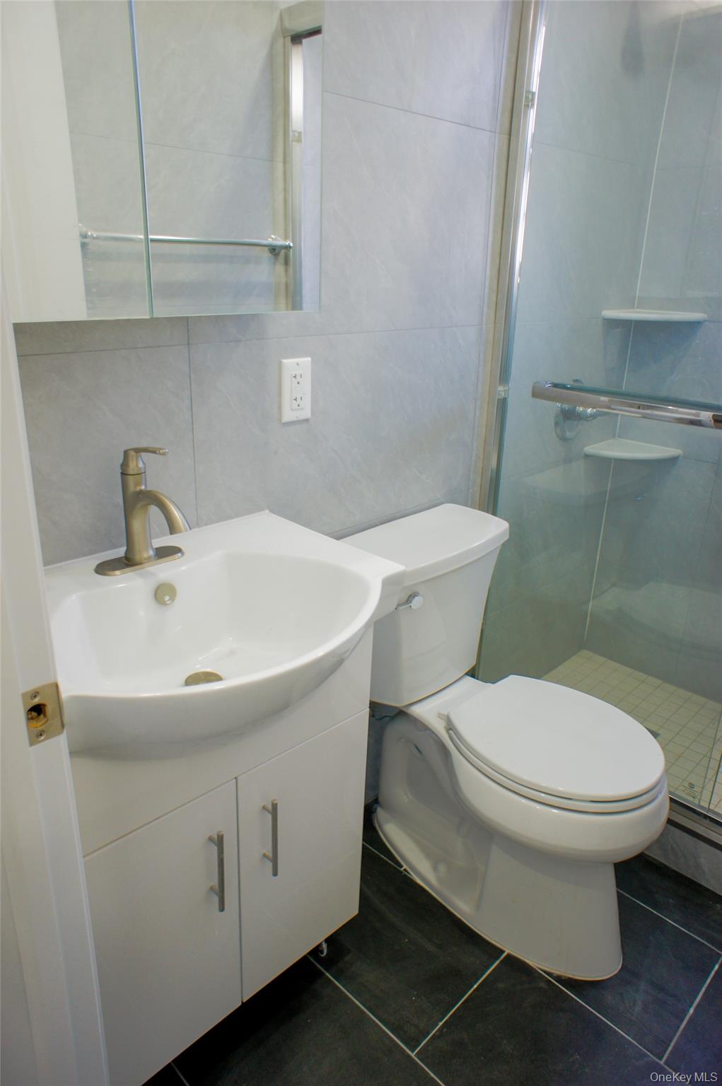 #6 photo, 175-02 Jewel Avenue, クイーンズ区 Fresh Meadows , NY 11365