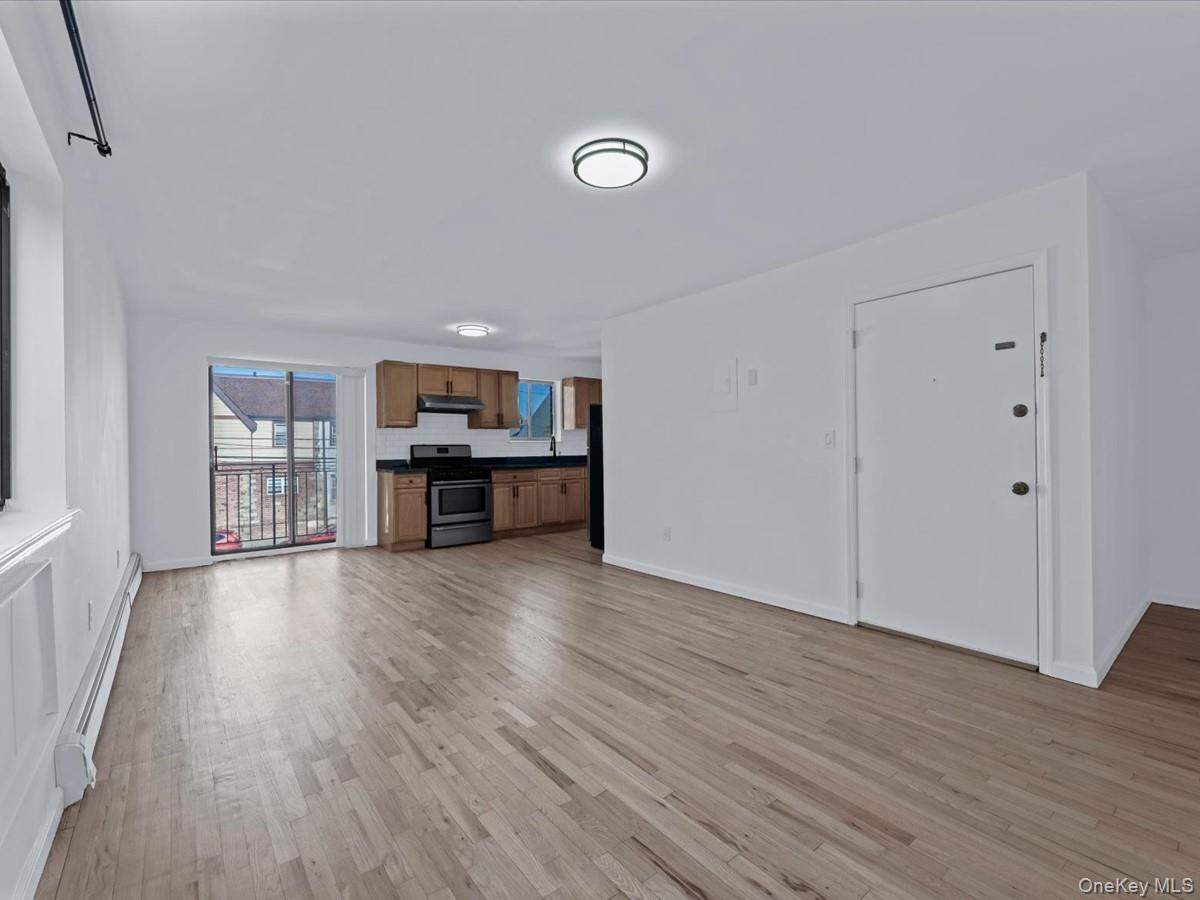 #4 photo, 214-16 40th Avenue, クイーンズ区 Bayside , NY 11361