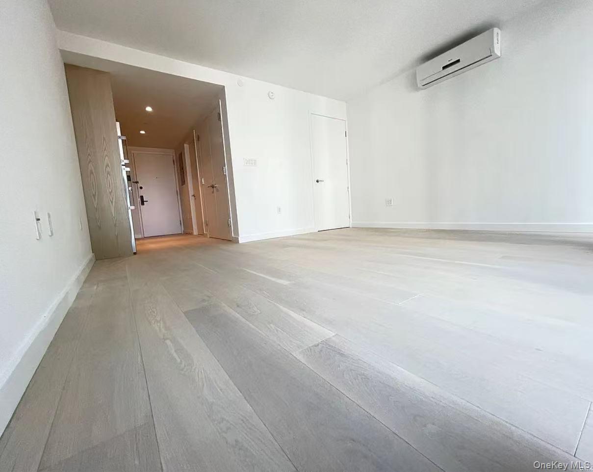 #2 photo, 567 OCEAN Avenue, ブルックリン区 Brooklyn , NY 11226