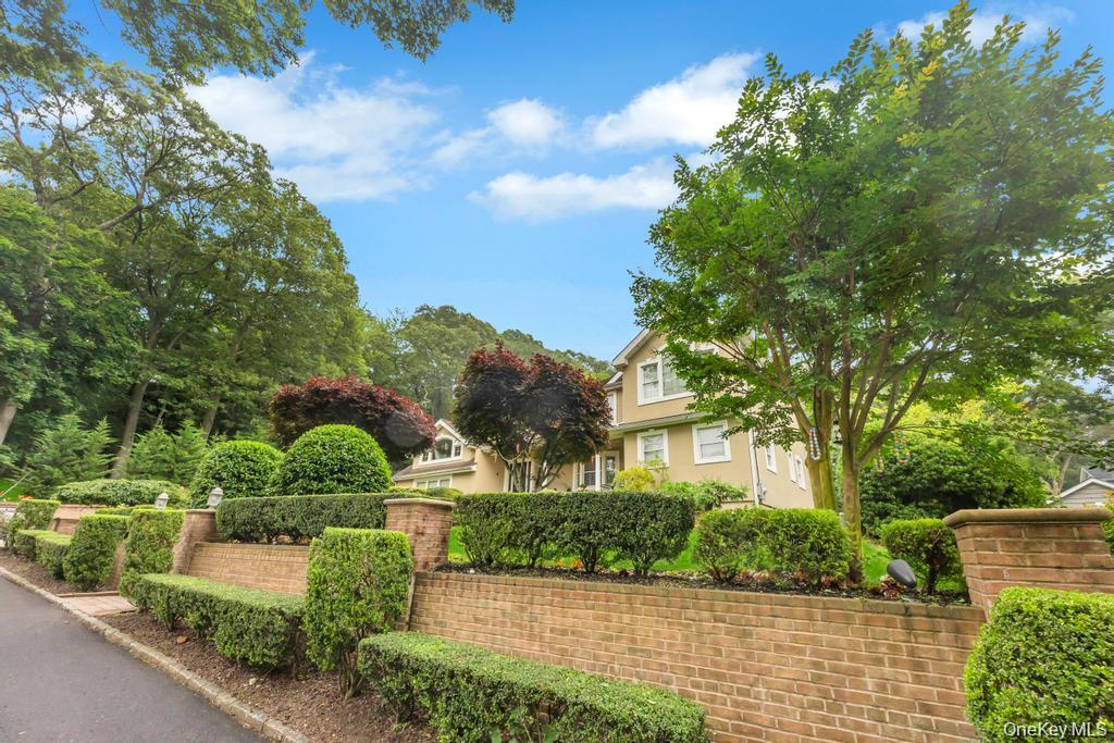 #6 photo, 4 2nd Street, Woodbury , NY 11797