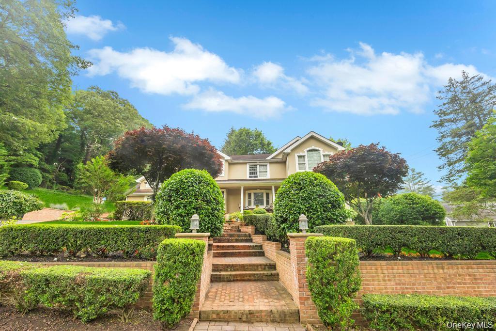 #7 photo, 4 2nd Street, Woodbury , NY 11797