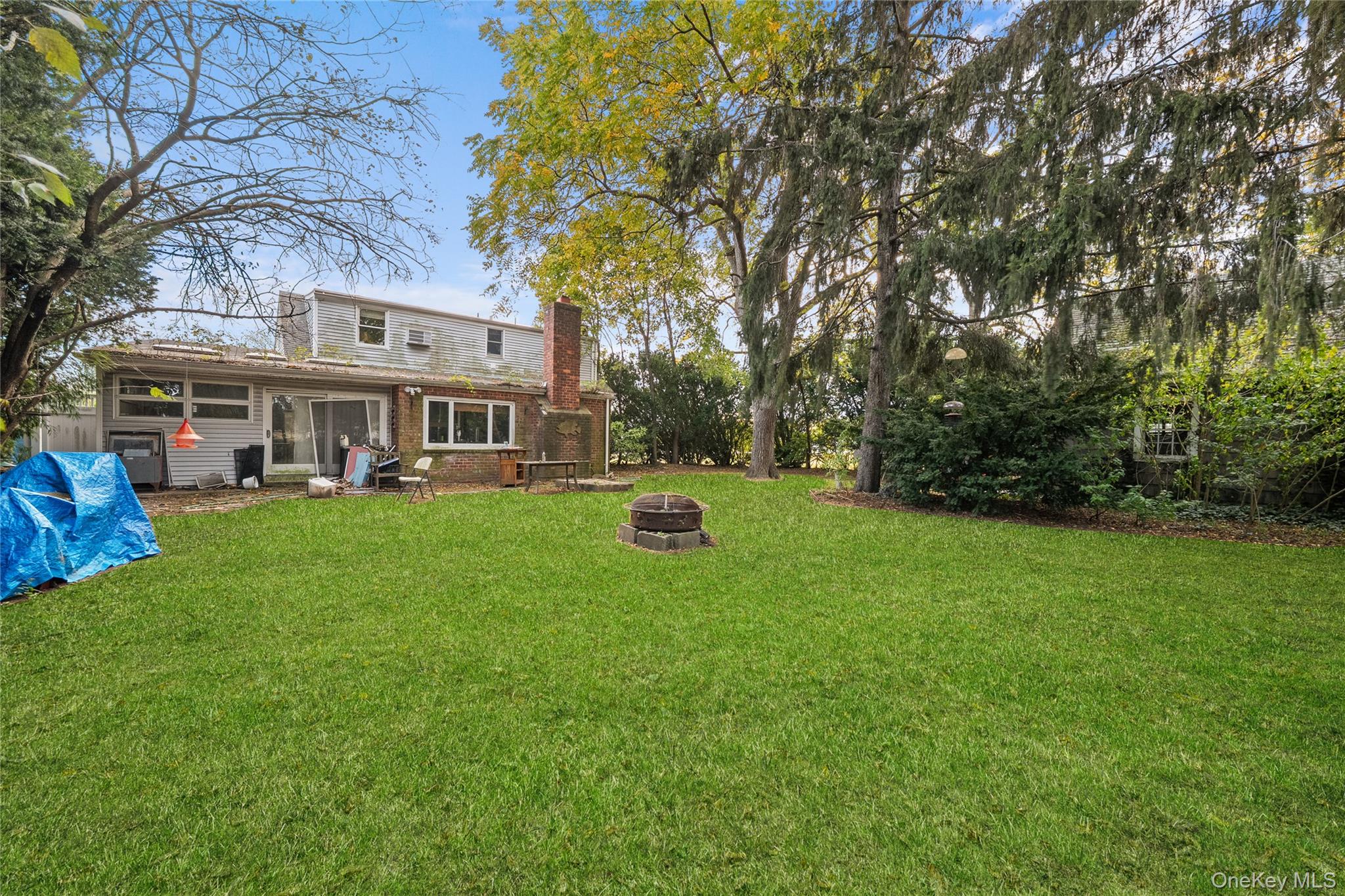 #4 photo, 9 Tudor Road, Farmingdale , NY 11735