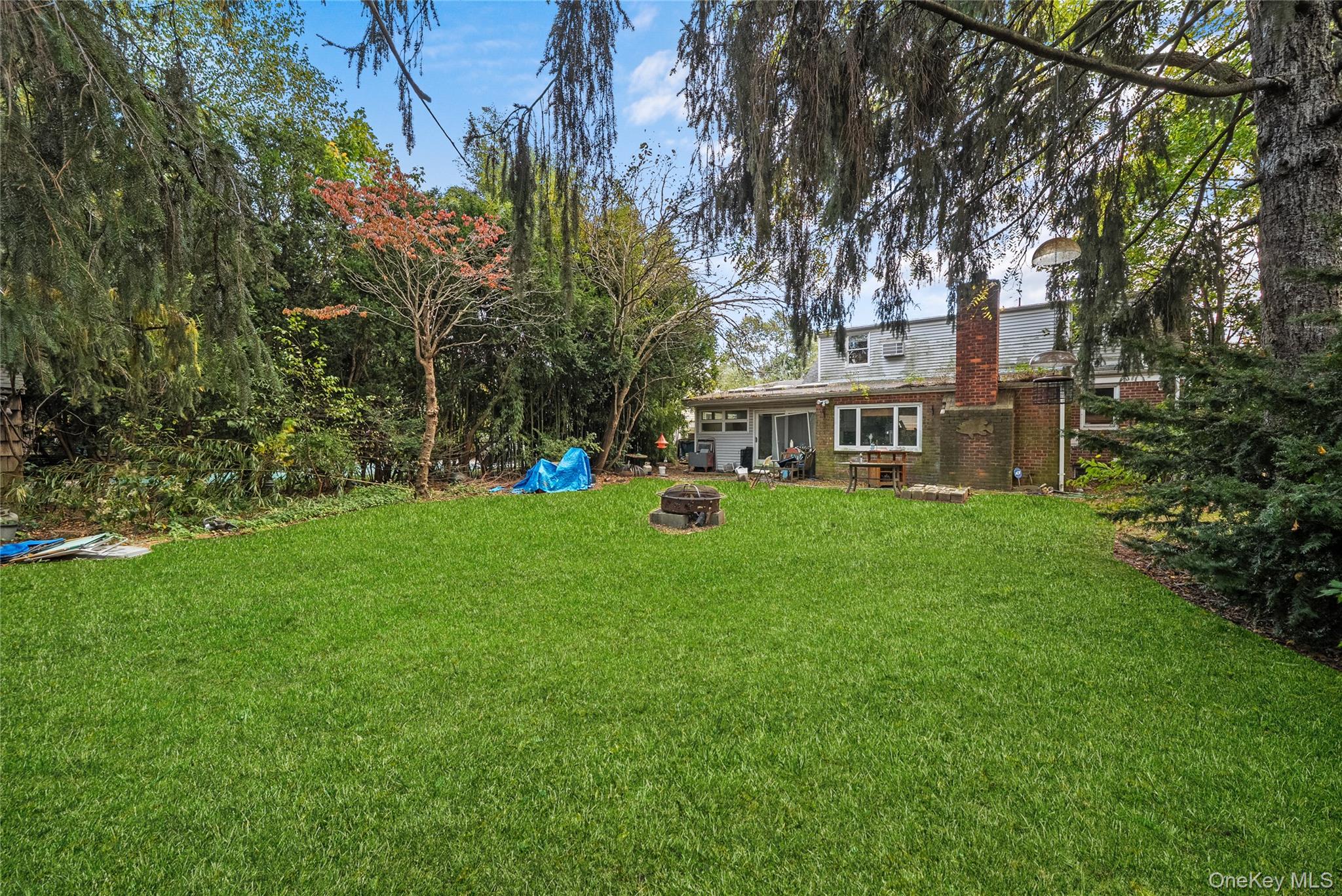 #5 photo, 9 Tudor Road, Farmingdale , NY 11735