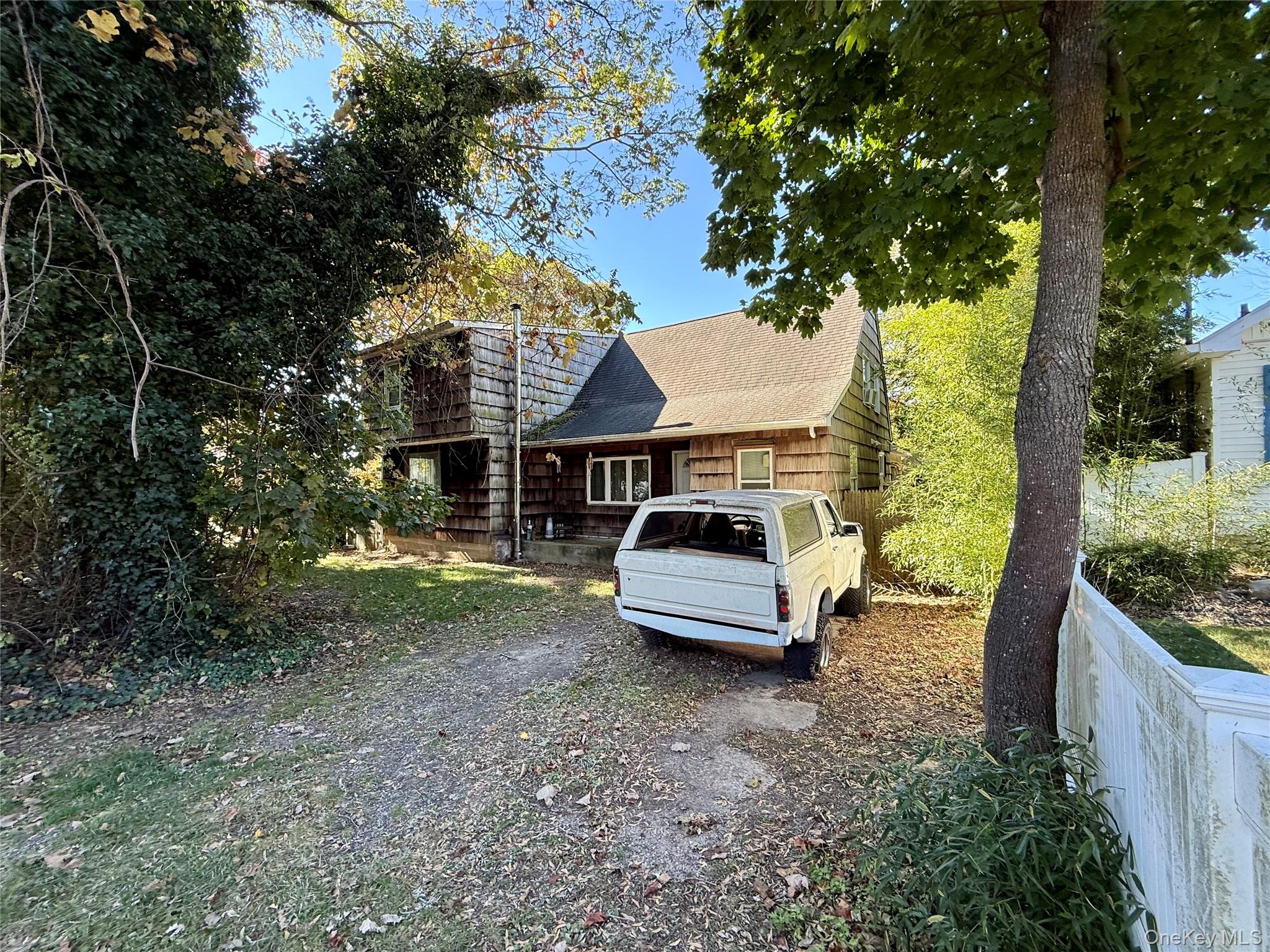 #1 photo, 5 8th Street, Sound Beach , NY 11789